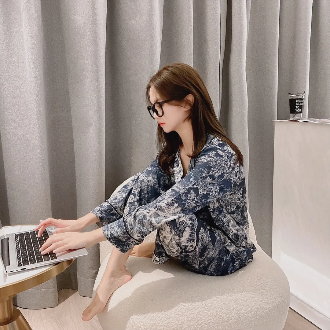 🅿️360 Dior home wear, high-end Korean silk fabric, soft and comfortable, same style for men and women, women's size: S～L, men's size: M～XXXL