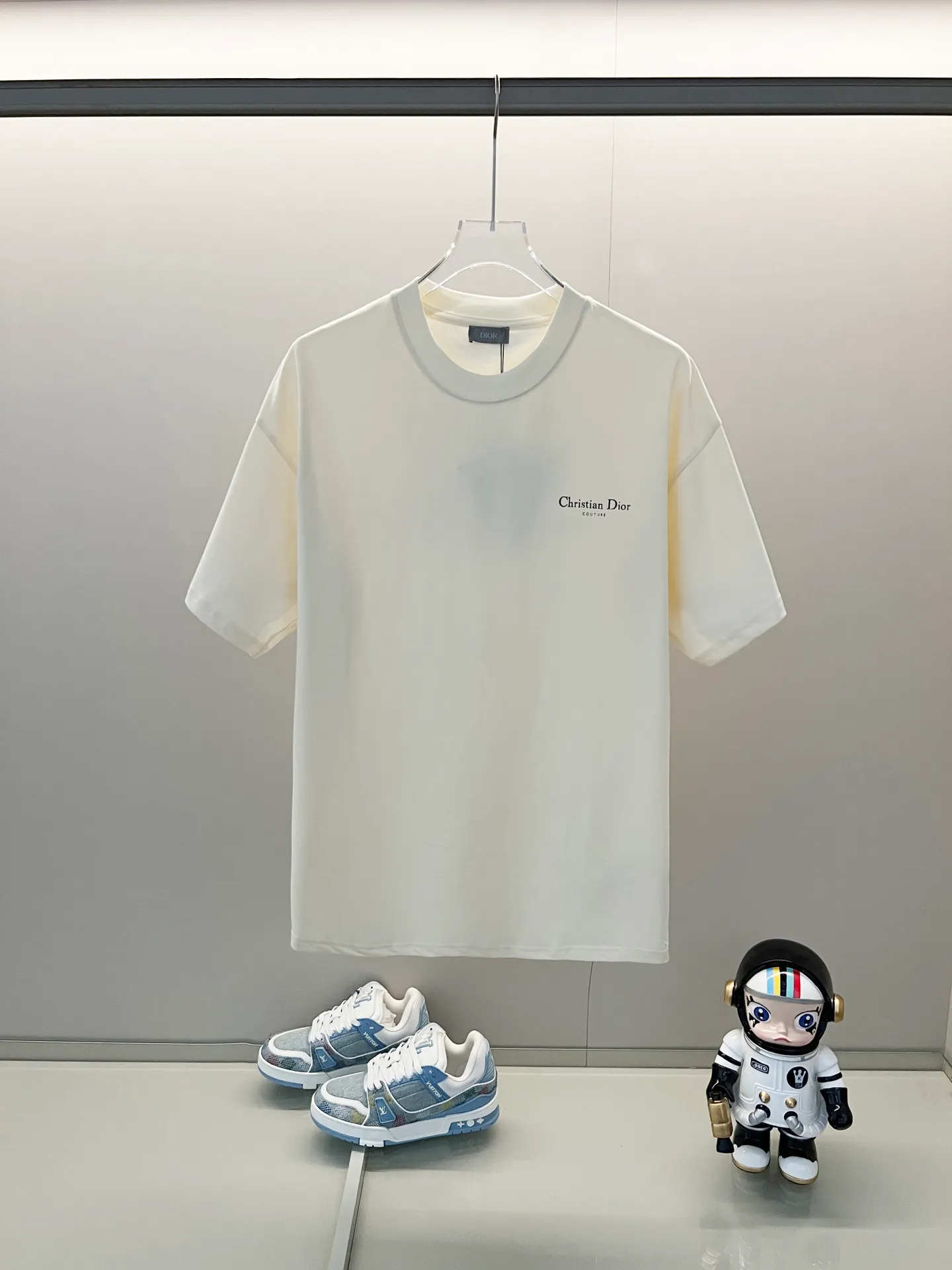 🅿️180 DIOR/Dior 260g round neck short-sleeved T-shirt, brand letter small mark LOGO, lily of the valley pattern printing process, official synchronization, high version, high quality, fashionable personality, versatile trend, pure original quality, original fabric, tag, collar label, washed wheat, three labels complete, color: black, apricot, gray. Size: XS-L
