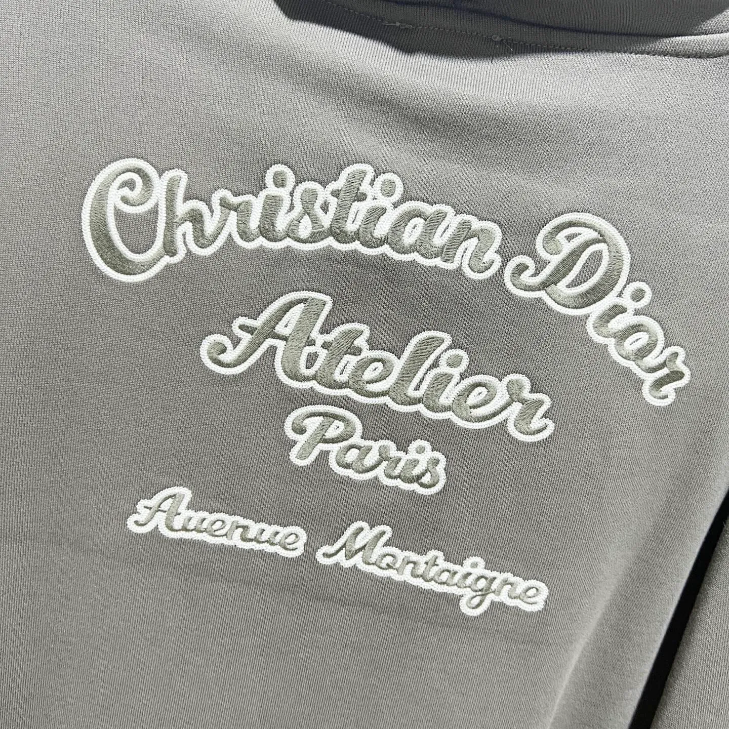 🅿️290 DIOR/Dior 420g pure cotton fabric hooded sweatshirt, front and back knot letter signature ✍️embroidery🪡LOGO logo, official synchronization, high version, high quality, fashionable personality, versatile trend, pure original quality, original fabric, tag, collar label, washed wheat, complete three standards, color: black, khaki, white, gray. Size: XS-L