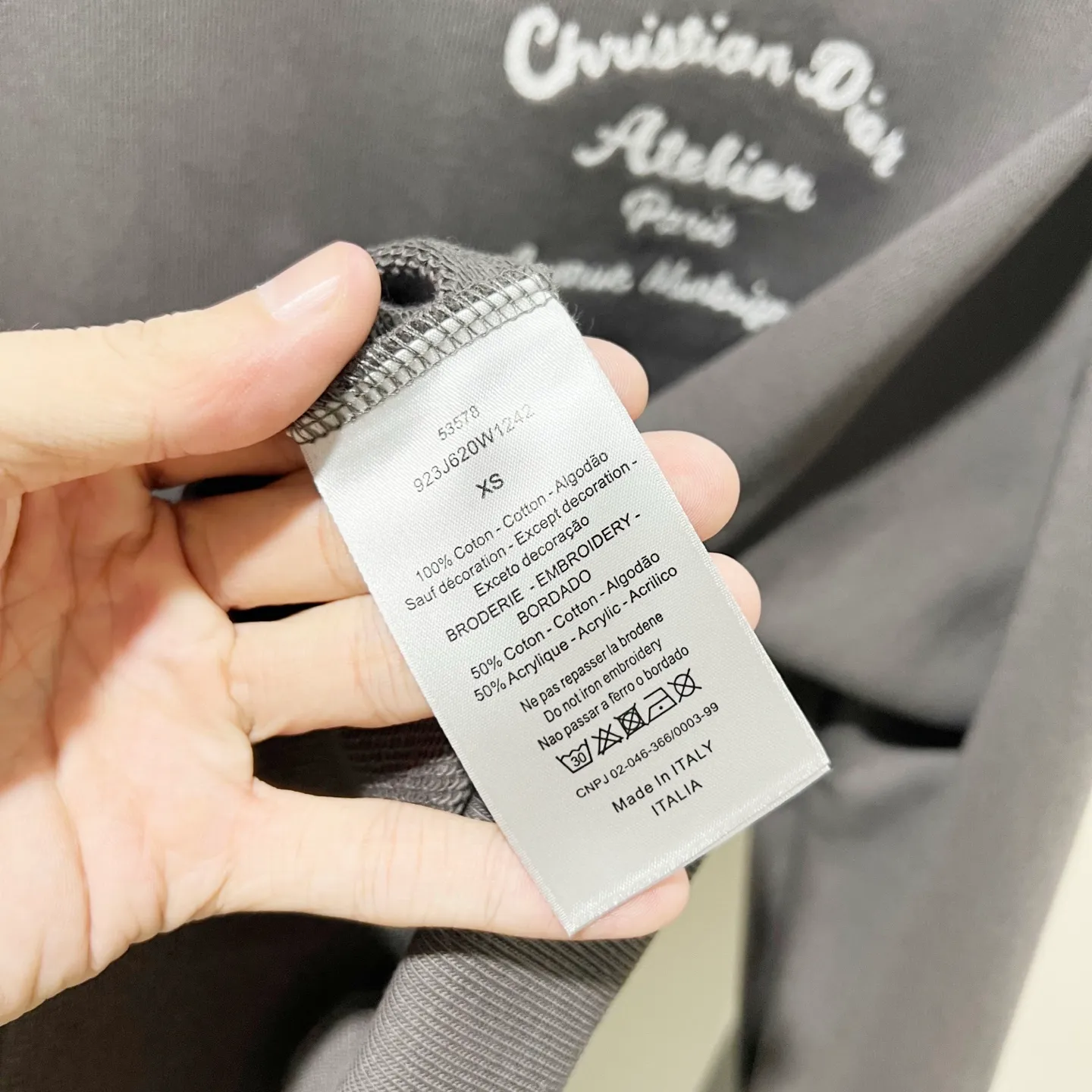 🅿️290 DIOR/Dior 420g pure cotton fabric hooded sweatshirt, front and back knot letter signature ✍️embroidery🪡LOGO logo, official synchronization, high version, high quality, fashionable personality, versatile trend, pure original quality, original fabric, tag, collar label, washed wheat, complete three standards, color: black, khaki, white, gray. Size: XS-L
