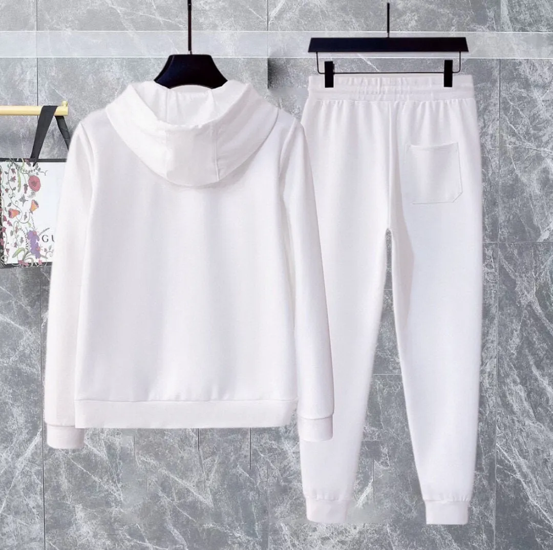 🅿️420 [DIOR Dior] (Fat Man Gospel) hot-selling suit is coming. Focus on the original version of the official website. 2025 new hot-selling cardigan sweater suit. The original order is the best product. 🇭🇰The meticulous work of top designers is dedicated to a fitting and perfect upper body effect. All-natural high-quality Roman cotton 100%, close-fitting comfort, noble and elegant! Original hardware embodies elegance and nobility! Counter size: M-5XL (maximum wear up to 220 pounds)
