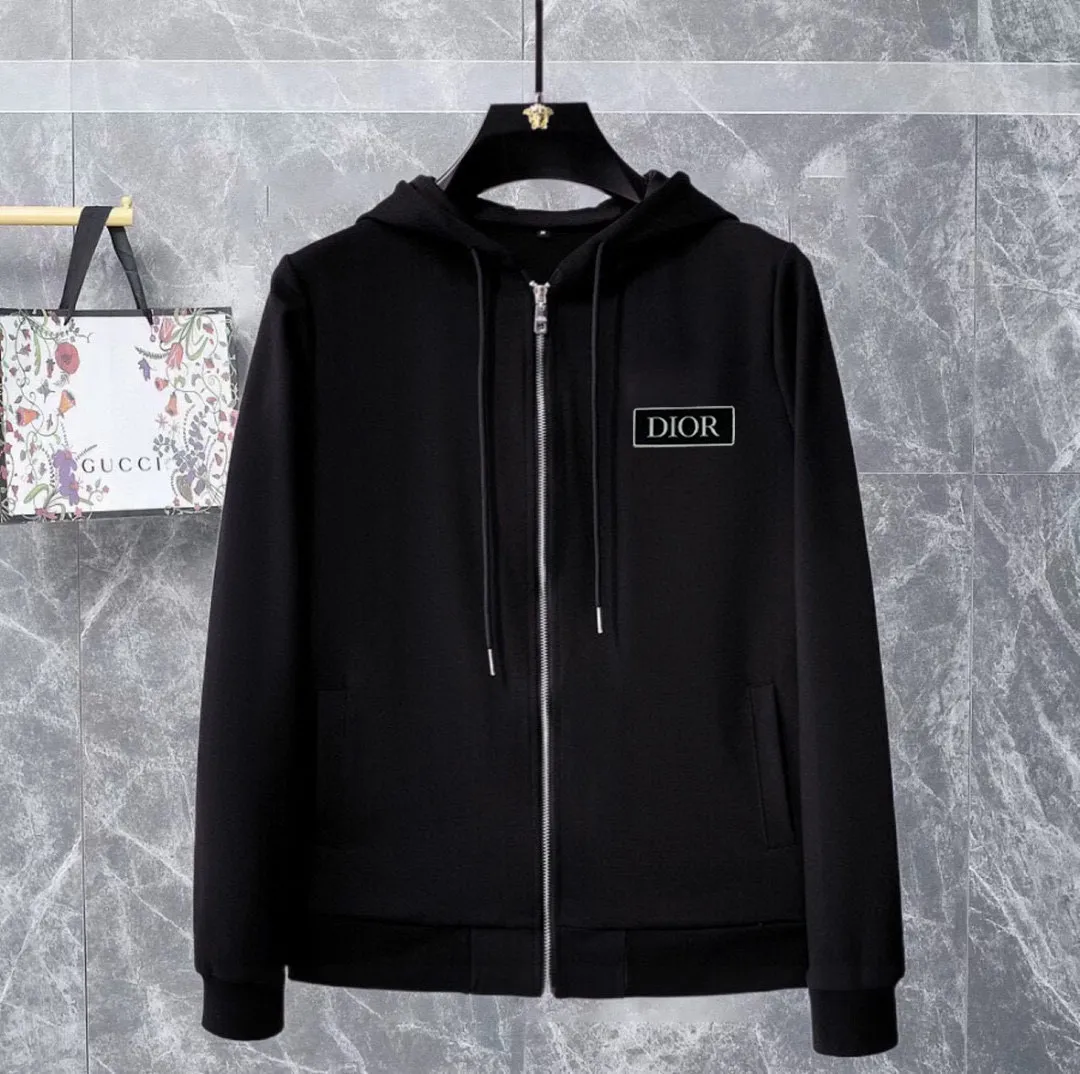 🅿️420 [DIOR Dior] (Fat Man Gospel) hot-selling suit is coming. Focus on the original version of the official website. 2025 new hot-selling cardigan sweater suit. The original order is the best product. 🇭🇰The meticulous work of top designers is dedicated to a fitting and perfect upper body effect. All-natural high-quality Roman cotton 100%, close-fitting comfort, noble and elegant! Original hardware embodies elegance and nobility! Counter size: M-5XL (maximum wear up to 220 pounds)