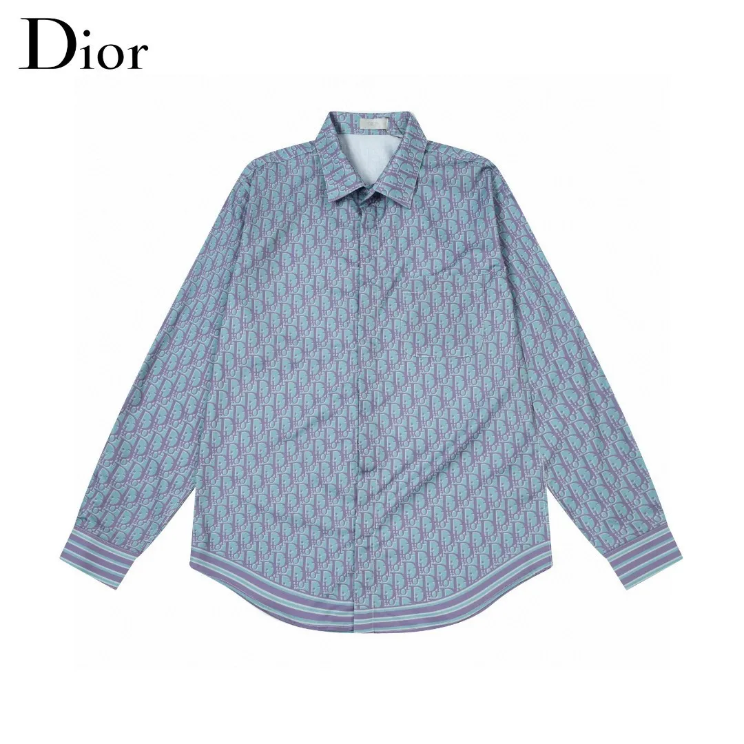 🅿️286 DIOR 🔥The most popular style is coming, full-print presbyopic LGOO barrage digital printed long-sleeved shirt, 2024ss official website new long-sleeved shirt, exquisitely printed logo, high-end version, in-store customized fabric, highly breathable and comfortable, exquisitely crafted, with impeccable detail processing, ✅customized logo engraved buttons, complete with three labels. Brand element design concept reflects high quality. It feels delicate and soft! It presents a casual cut and the upper body shape is great! 🐉Code number: M-XXL