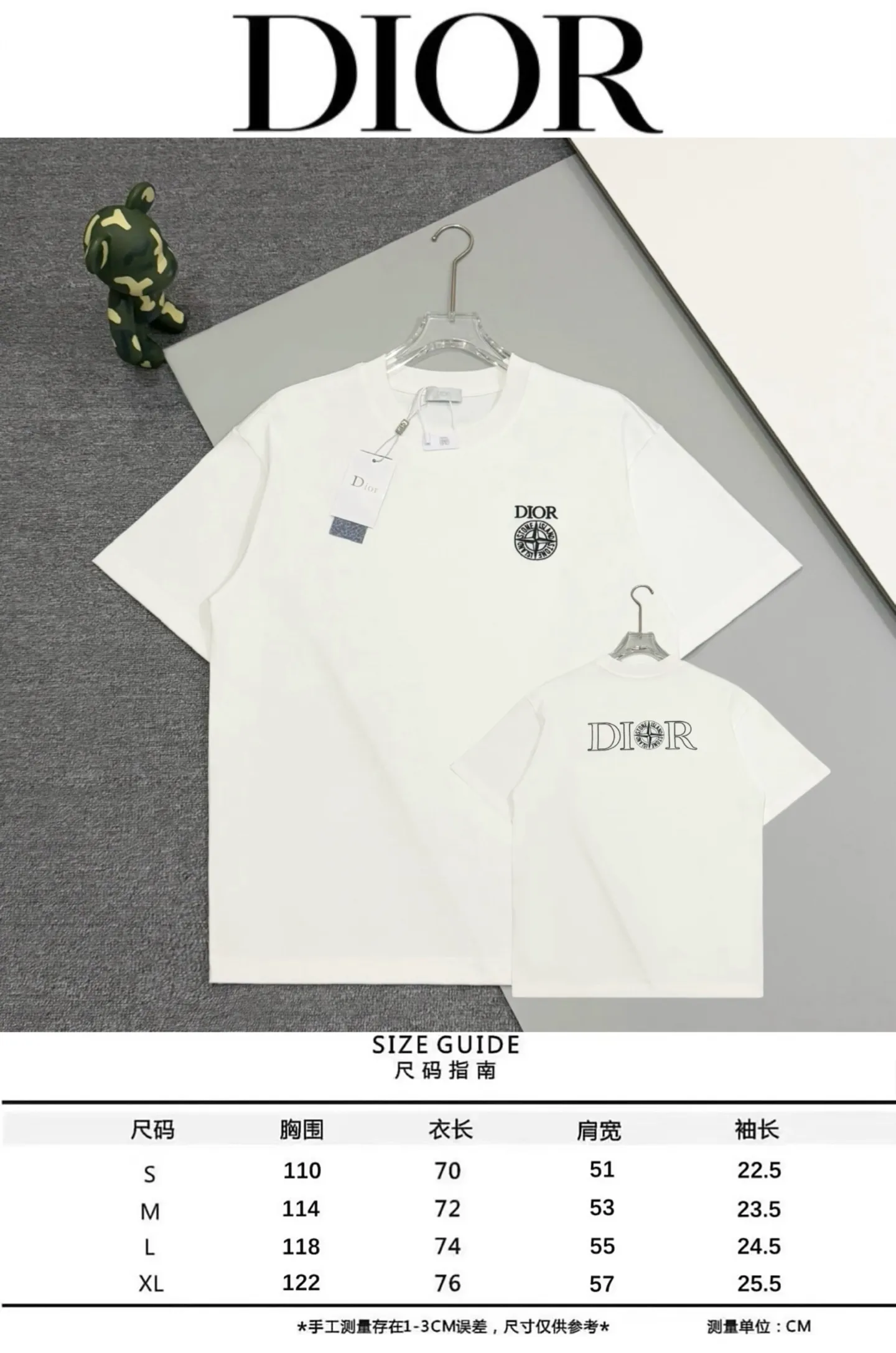 🅿️190 [High quality] 25ss new exclusive limited edition Dior x stone island diorx stone island x joint 🪡 embroidery pattern As the leader in the luxury world, D House is well-deserved. The first thing that catches the eye is the two styles of loose and comfortable black and white solid colors~~ The ribbed round collar has become the best modification of its version, while D House has the upper body logo listed on the chest, and the unique letter logo patch embroidery design highlights the texture! The most traditional modification method combined with the simplest color scale contrast forms the strongest and direct contrast, and this is often the most concise and clear minimalist modification method~~A nostalgic classic atmosphere also spreads in this work inadvertently! ! It is unique and made of 280 grams of cotton material. It is unparalleled in terms of upper body comfort. It can be said to be a must-have companion in summer. Its excellent breathability and comfortable wearing feel are unparalleled~ Recommended! ! Color: Black White Size: s-xL