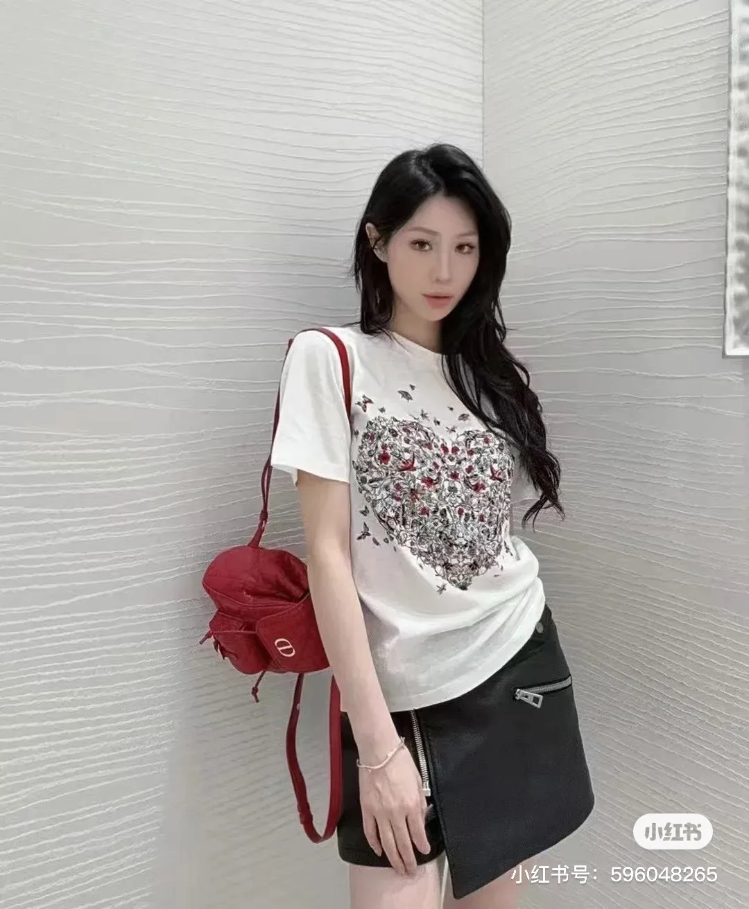 🅿️130 M223#Dior Dior•25ss new heavy industry embroidered short-sleeved T-shirt ✅✅✅Ready stock Focus on quality Feel free to compare Size: S M L Color: White
