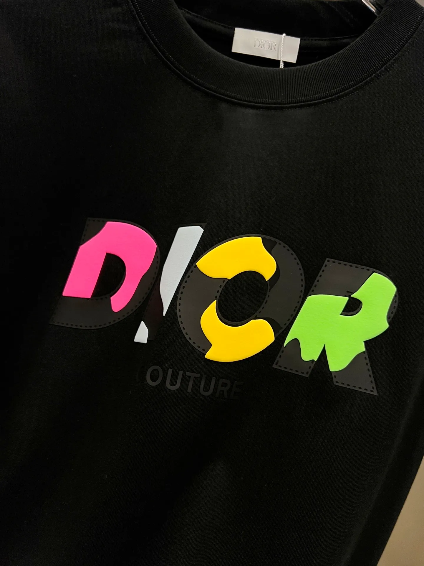 🅿️190 Dio* Dior 2025 autumn and winter new style Classic letter thick plate three-dimensional silicone technology Simple and elegant Customized double yarn plain cotton fabric Short-sleeved T-shirt Same style for men and women Size S M L XL XXL Five sizes black white