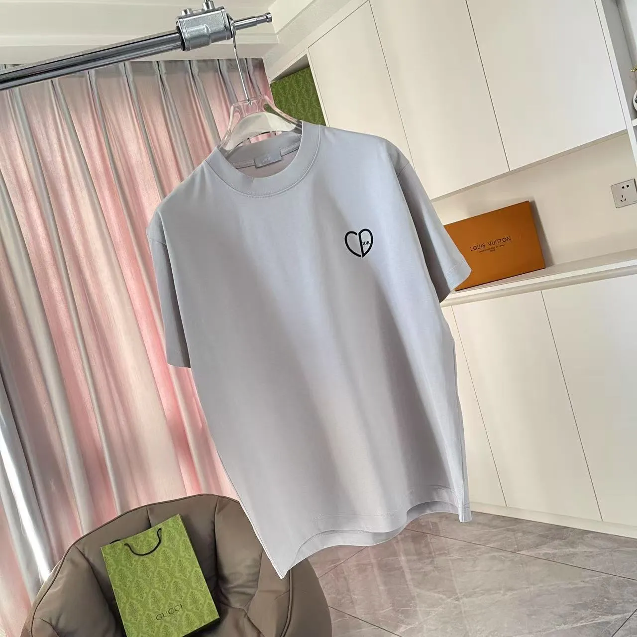 🅿️170 Dio Dior 2025 new summer style love letter three-dimensional silicone printing short-sleeved T-shirt customized fabric 300g same style for men and women Color: black white rose red iron gray Size: S M L XL XXL five sizes ​