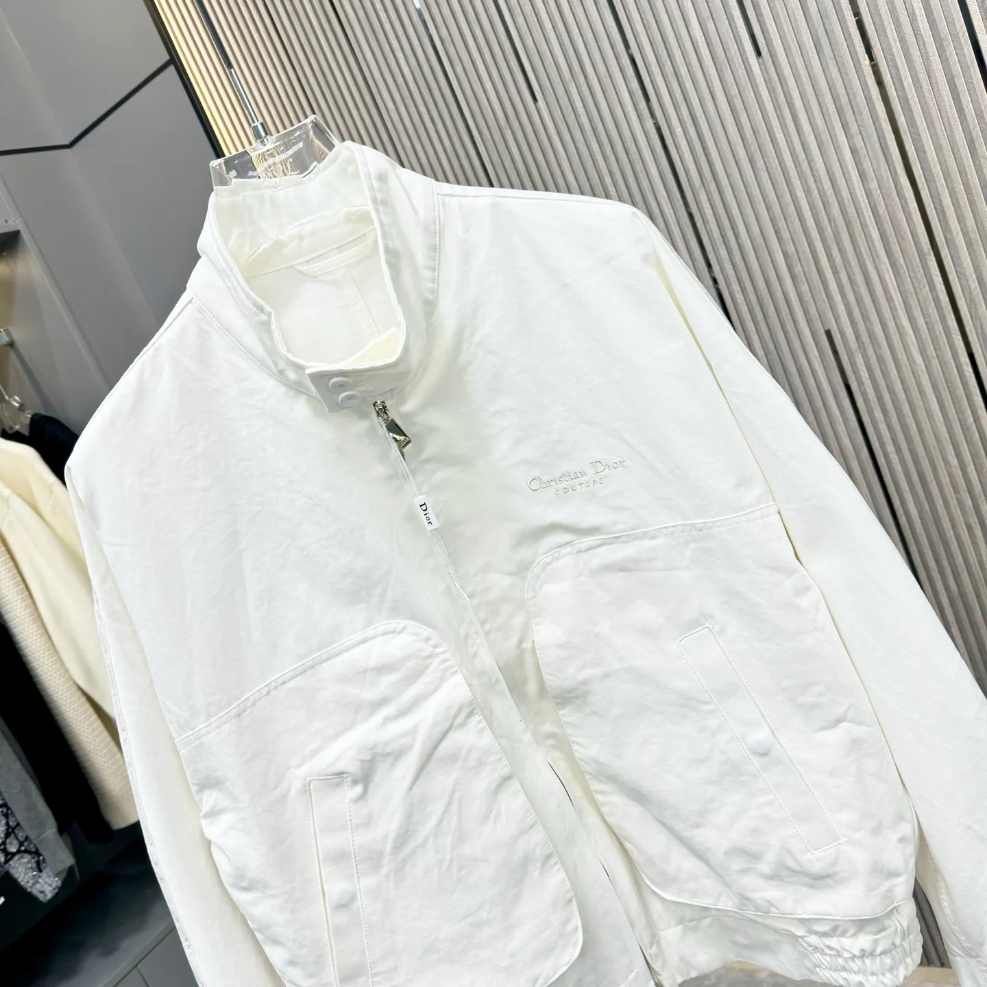 🅿️460 Dior 2025 autumn and winter new cotton combed fabric, three-dimensional pockets with logo embroidery on the front, dropped shoulder waist style hardware original 1:1 restoration, fine workmanship, handmade cloth buckles, full of details, same style for men and women SMLXL