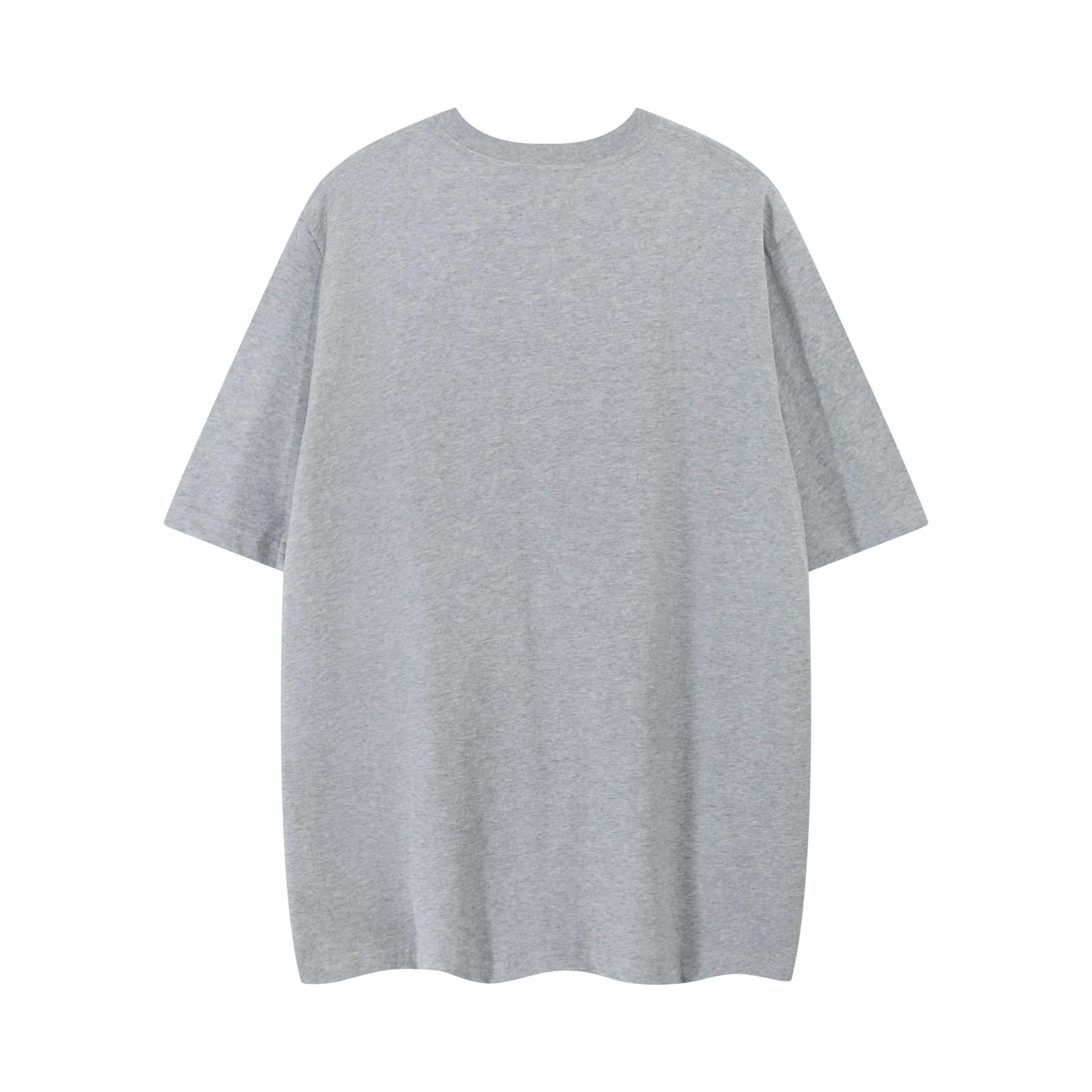 🅿️190 High-quality new Dior Dior embroidered silver logo short-sleeve. Summer channel limited new model. Simple yet stylish retro brand logo. It is very cool in summer and is a couple style. It is recommended to buy it in two colors. Made from custom fabrics. DuPont's Sorona material is added to have good skin-friendly properties, reduce shrinkage, and support good shape retention of the fabric. The fabric features are 7A antibacterial, moisture-absorbing and quick-drying, skin-friendly, slightly elastic and not tight, soft and delicate to the touch, comfortable to wear without any sense of restraint. At the same time, Sorona is a new generation of environmentally friendly materials, 38% of which is converted from corn fiber. It reduces the use of petroleum, is environmentally friendly, and you can also play a part in protecting the environment. And it has good moisture absorption properties. The fabric will not stick to the skin when you sweat when wearing it, giving the skin a full dry feeling. Fine workmanship. Size: XS-L