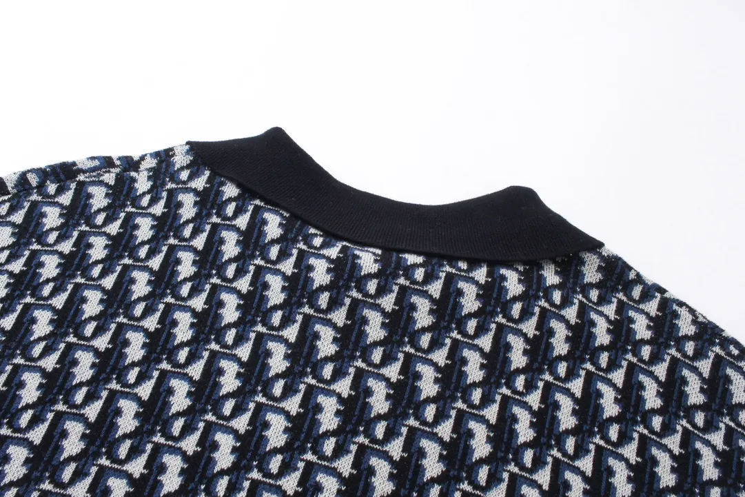 🅿️210 Correct version of high-quality DI*R CD2024SS spring and summer new old flower full-print letter lapel short-sleeved knitted POLO shirt. This knitted polo shirt features the classic Oblique print. Crafted from cotton jacquard in a straight fit, button fastening and ribbed details enhance the sophistication. Can be matched with various styles to show your personality. Same style for men and women! SIZE:XS-L