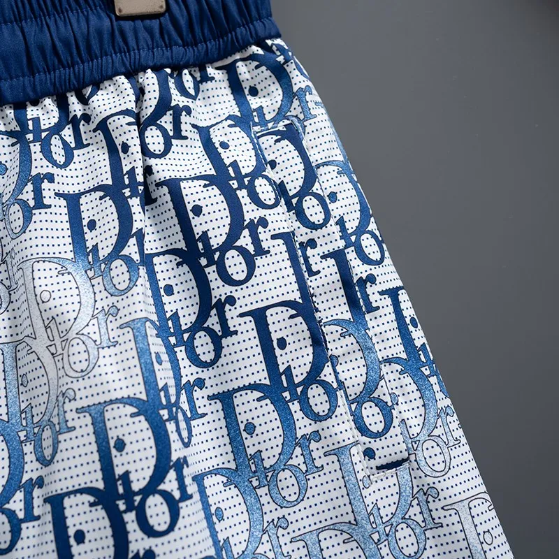 🅿️130 #V2516 [Restock all year round] Dior 2025 latest style shorts and beach pants, a must-have for beach travel, high-order original hardware! The upper body effect is super positive, and the leg lines are fully highlighted. The texture of imported quick-drying fabrics is tight and delicate, and the panoramic high-definition logo design makes the upper body very comfortable and stylish. It is also extremely practical and versatile. It is worth buying! Size: M L XL XXL 3XL