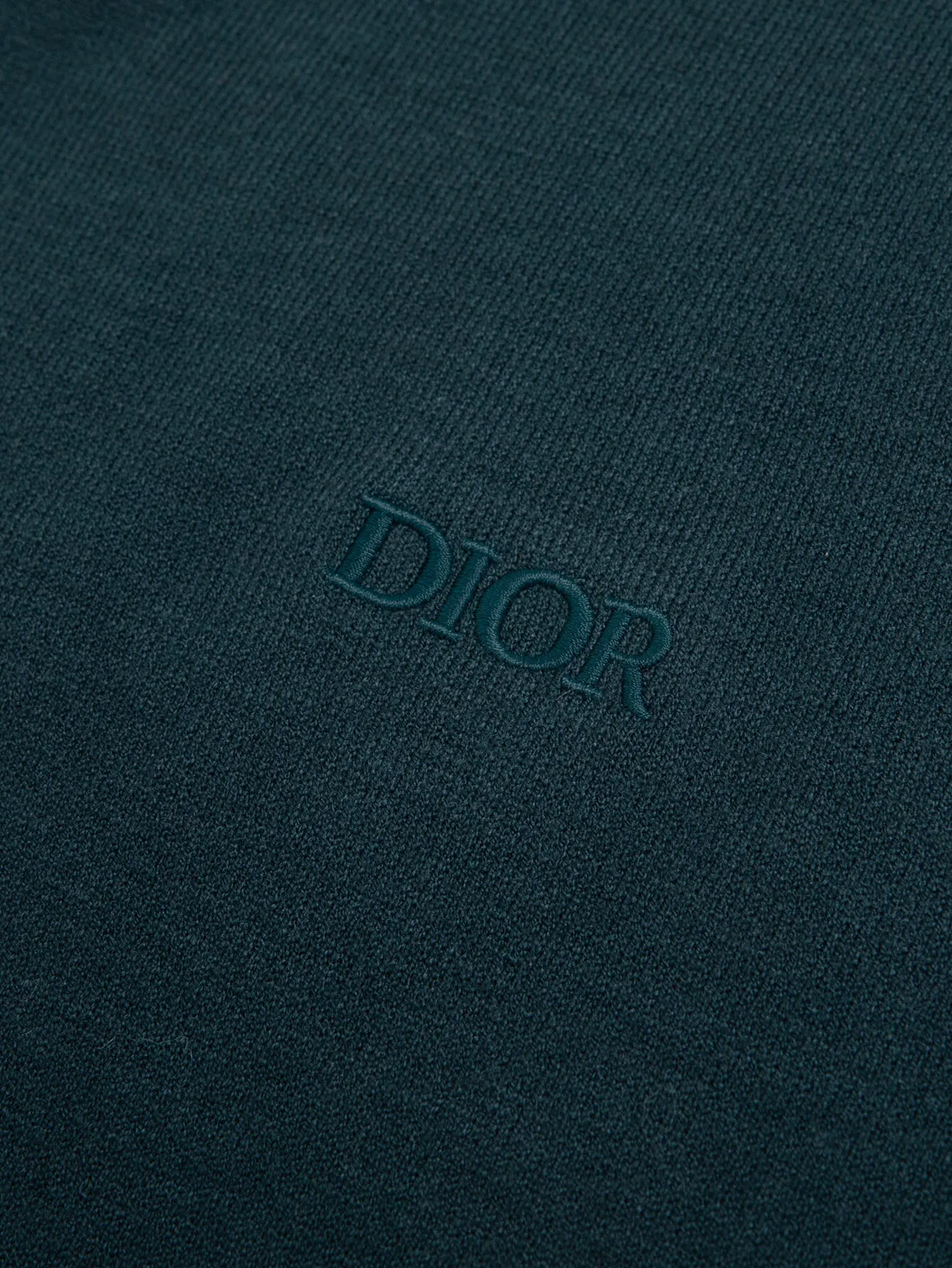 🅿️260 (ZP version) -Dior official website classic style, simple letter embroidery, wool blended round neck knitted short sleeves, same style for men and women -Using ZP custom-dyed fabrics, threads are custom-dyed in the same cylinder with zero color difference, full set of accessories customized to distinguish the market currency, welcome to compare -Color White Black Wheat Green -Size S M L XL