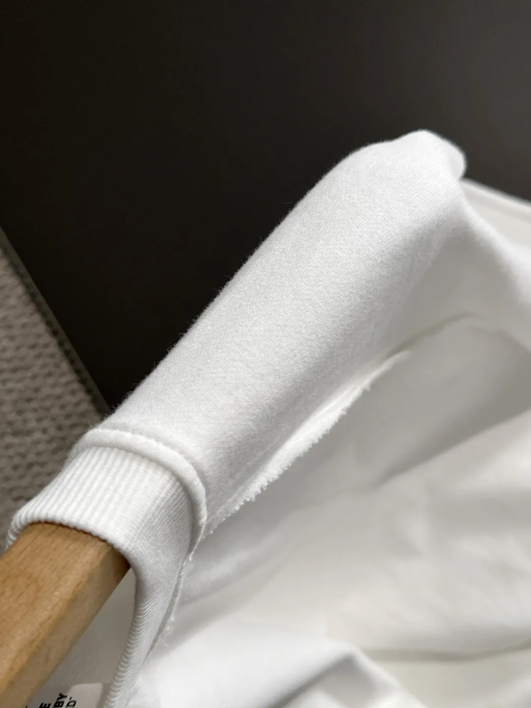 🅿️270 shipped next day. High quality DIOR/Dior 2025 spring and summer new men's batik washed short-sleeved T-shirt. Made of heavy combed double yarn fabric after washing. The high-strength fabric feels full of weight when weighed. The upper body is also more textured than ordinary T-shirts and is not easy to deform. This texture can cope with the weather. It absorbs sweat and is breathable, suitable for both hot and cold! Perfectly produced with reference to the original stitch and stitch! Loose fit design, looks noble. Sizes: S to XXL