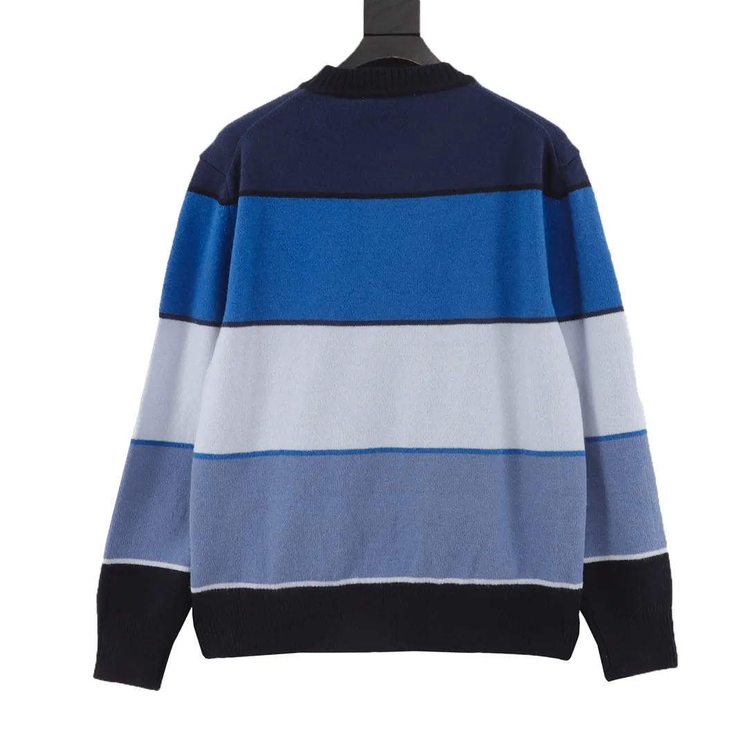 🅿️600 DIOR CD Diamond blue gradient stripe patch crew neck sweater. Custom-woven cashmere and cotton blended material, jacquard tissue imported from Germany, imported machine embroidery technology, high precision, smooth and delicate lines, garment washing water softening and deodorizing process, through professional washing equipment and specific detergents, the clothes are deeply cleaned and deodorized to improve the feel and appearance of the clothes, customized accessories, loose fit #All knitted and sweater garments are not recommended to be machine washed or tumble dried at high temperatures! Size：S-XL