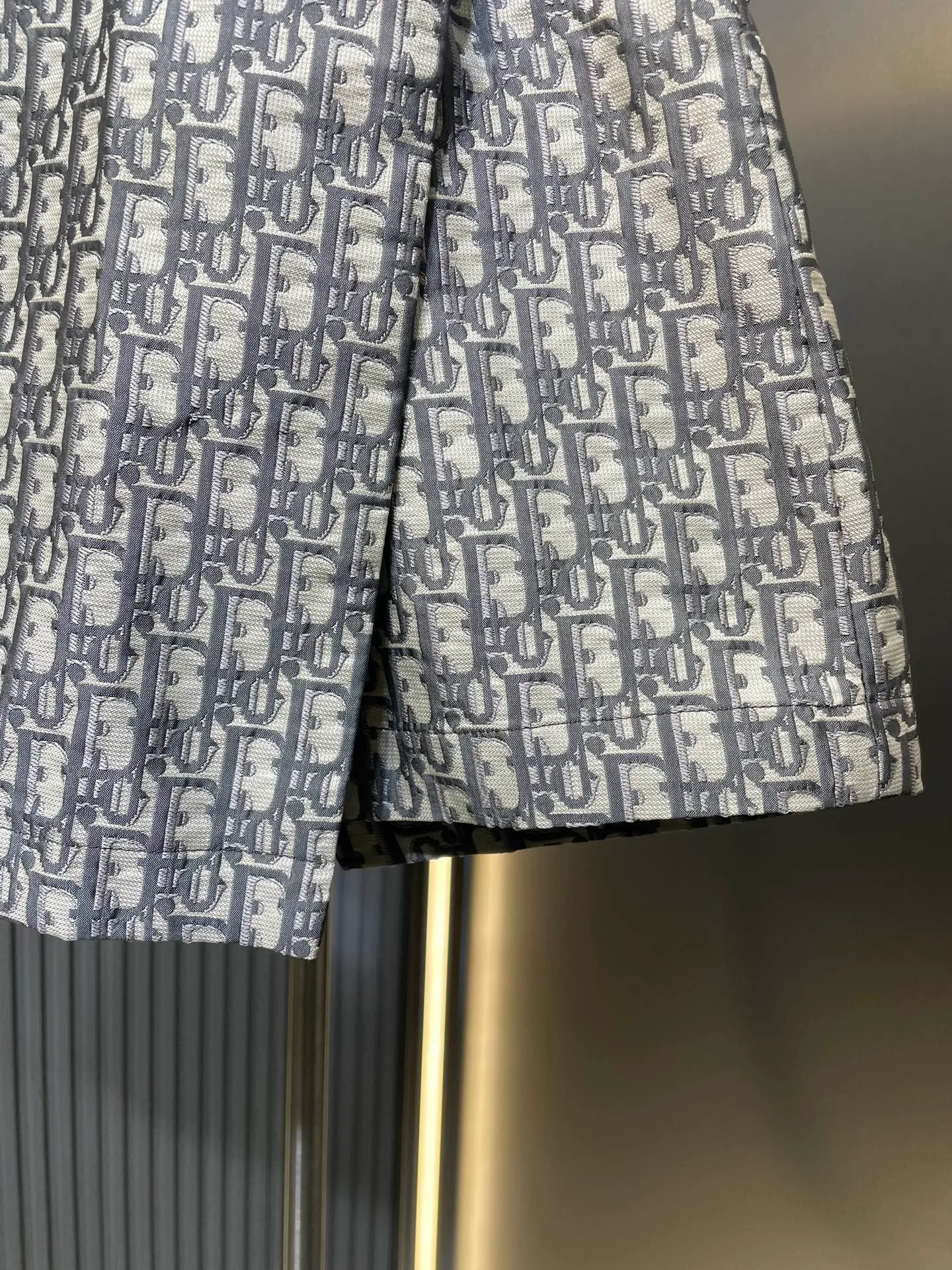 🅿️360 DIO* 🌟【Top Replica】Vacation series culottes with fabric panels and versatile culottes with a high-end and fashionable silhouette. The three-dimensional cut is very wide and the upper body is slimming. A must-have item for fair and beautiful women! Elongates the leg lines. A must-have item for presbyopia. It’s really easy to wear. Super versatile. Size: SML