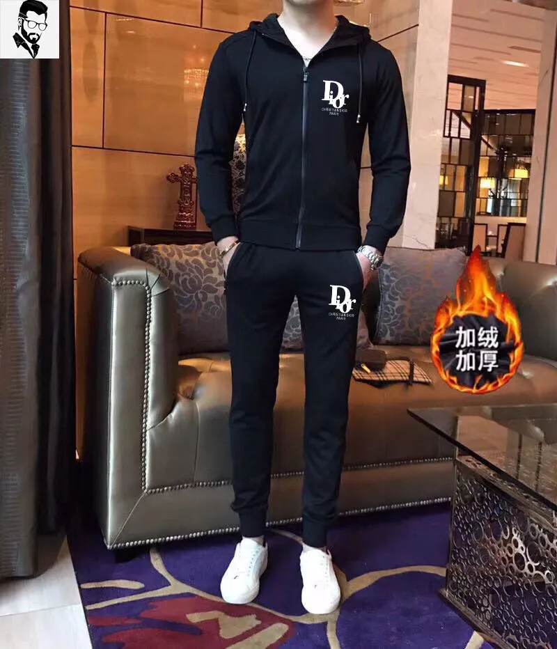 🅿️460 brand [DIOR Dior] (velvet and thickened) 2025 autumn and winter new product, celebrities' favorite fashion-flavored casual suit, clean and neat tailoring, full of urban style. Made of high-quality customized fabrics, the inner warmth is excellent, the hand feels soft and dry, and the upper body effect is crisp and stylish. The three-dimensional cutting process and the pattern are all of high standards, and the silhouette version has the right benefits! It is not tight at all, and you feel good when you put it on. So many top-quality raw materials create high-end products with unparalleled value. It is the first choice for high-end fashion people. (Size: M-4XL can wear up to 200 pounds)