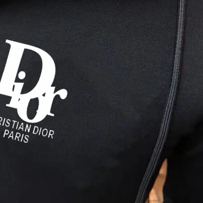 🅿️460 brand [DIOR Dior] (velvet and thickened) 2025 autumn and winter new product, celebrities' favorite fashion-flavored casual suit, clean and neat tailoring, full of urban style. Made of high-quality customized fabrics, the inner warmth is excellent, the hand feels soft and dry, and the upper body effect is crisp and stylish. The three-dimensional cutting process and the pattern are all of high standards, and the silhouette version has the right benefits! It is not tight at all, and you feel good when you put it on. So many top-quality raw materials create high-end products with unparalleled value. It is the first choice for high-end fashion people. (Size: M-4XL can wear up to 200 pounds)