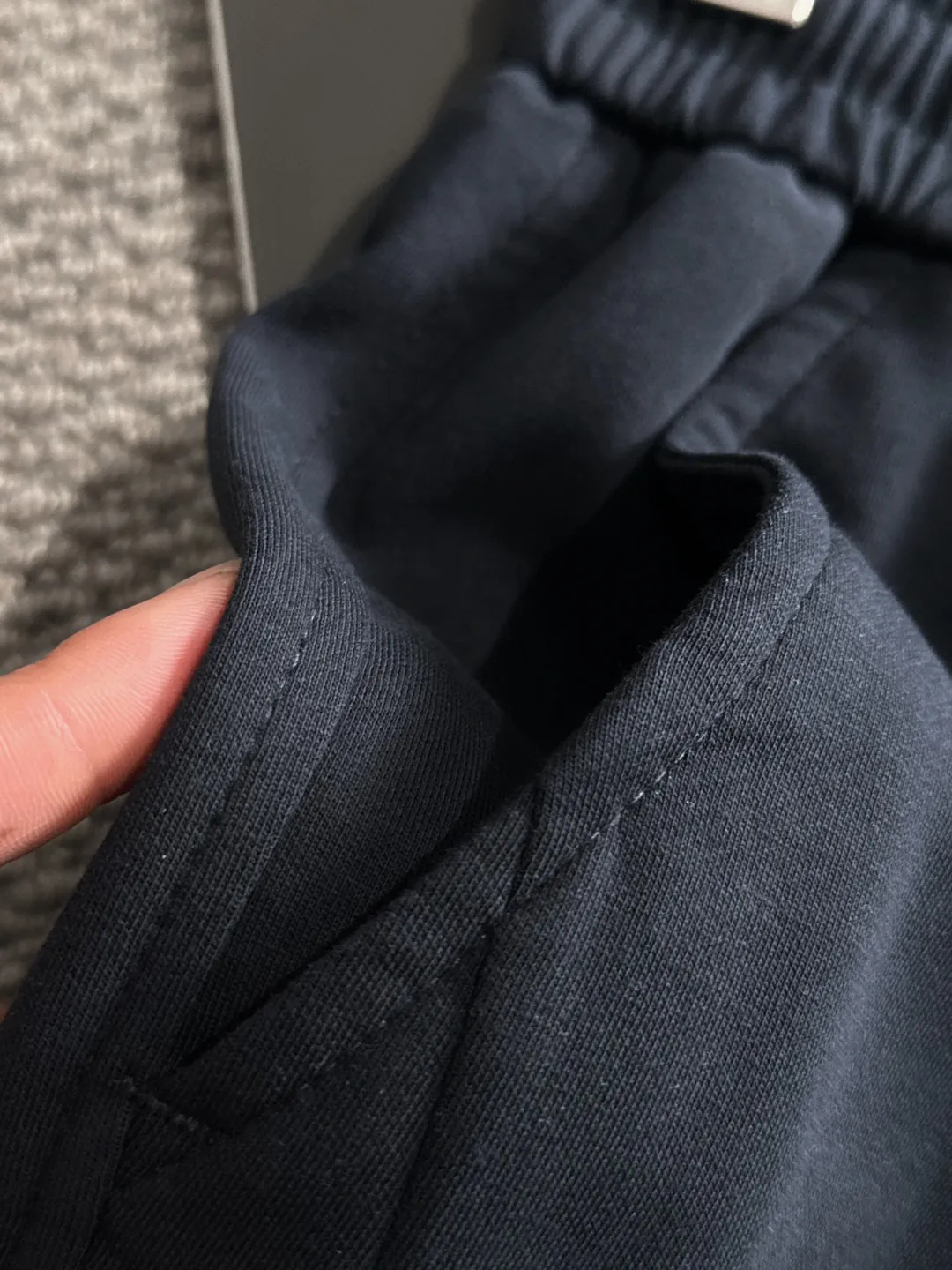 🅿️400 next day shipping Dior 2025 spring and summer new elastic band casual pants, thin counter custom fabrics, high breathability and comfort, impeccable details, brand element design concept, reflecting high quality. It feels delicate and soft! It presents a casual cut and the upper body shape is great! Size: M-4XL