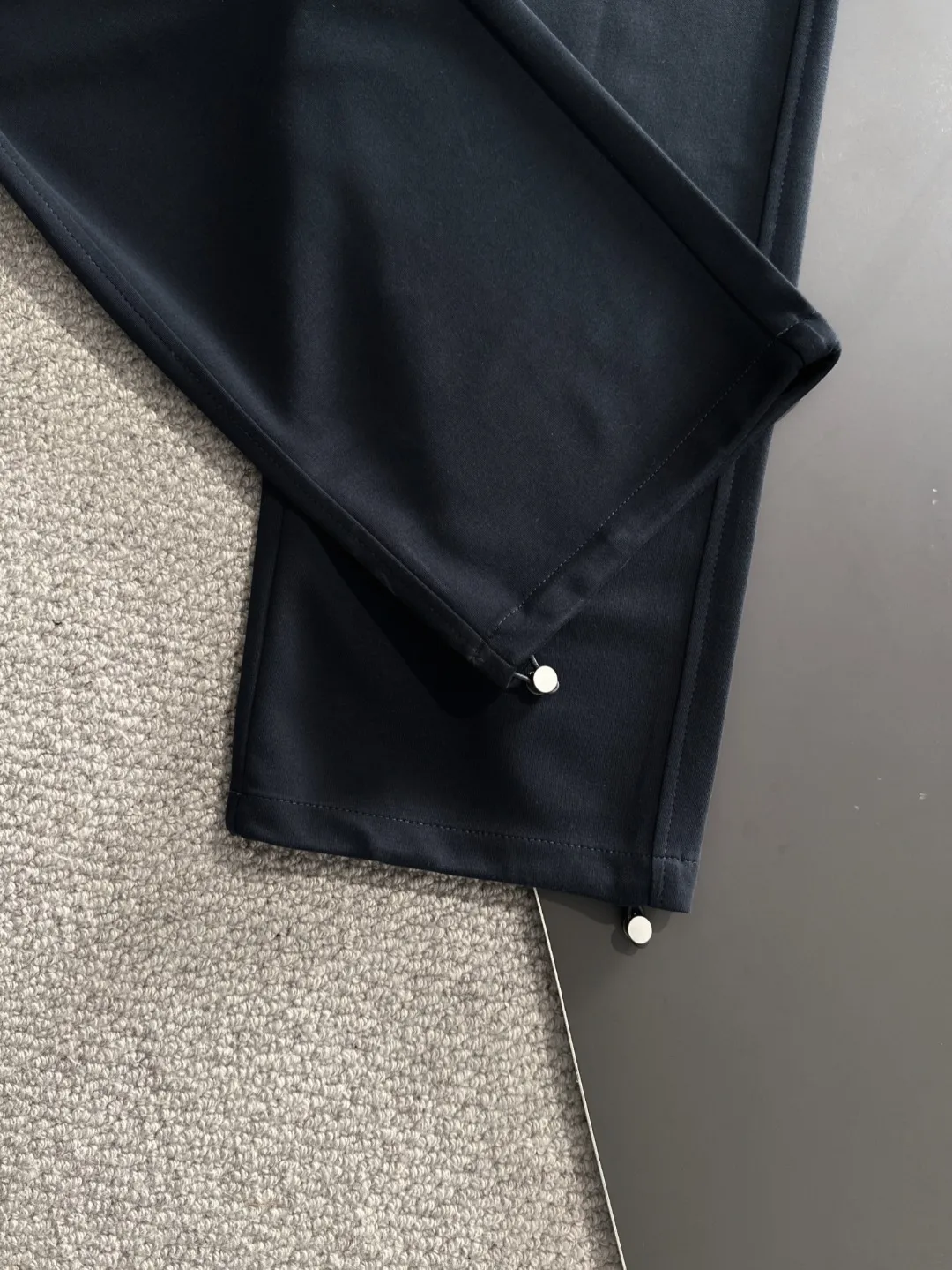 🅿️400 next day shipping Dior 2025 spring and summer new elastic band casual pants, thin counter custom fabrics, high breathability and comfort, impeccable details, brand element design concept, reflecting high quality. It feels delicate and soft! It presents a casual cut and the upper body shape is great! Size: M-4XL