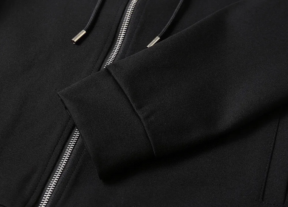 🅿️420 [DIOR Dior] (Fat Man Gospel) hot-selling suit is coming. Focus on the original version of the official website. 2025 new hot-selling cardigan sweater suit. The original order is the best product. 🇭🇰The meticulous work of top designers is dedicated to a fitting and perfect upper body effect. All-natural high-quality Roman cotton 100%, close-fitting comfort, noble and elegant! Original hardware embodies elegance and nobility! Counter size: M-5XL (maximum wear up to 220 pounds)