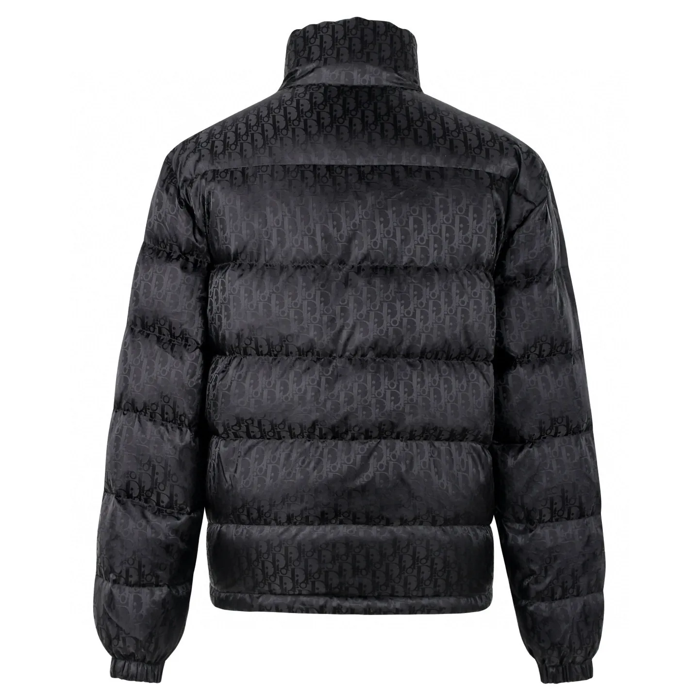 🅿️880 [Exclusive supply] CD 23SS full printed dark pattern presbyopia down jacket Originally purchased for RMB 27,000, the whole garment is made of imported technical polyamide fiber jacquard logo decorated with classic Oblique printed fabrics. The design spacing of the printing pattern and the spacing of details are aligned in parallel. The juxtaposed jacquard effect and feel are very restored. The inner filling is made of national standard 90-degree, with a layer of nylon material on the lining. It is made of white duck down with high fluffiness. It has a full down feel, better warmth retention effect, and no down stalks. The neat small stand-up collar is matched with the shoulder line, and the double pocket design is added to the front shoulder panel. The hem has a drawstring that can be adjusted freely, and the cuffs have elastic elastic cuffs. The placket has a double-open stand-up collar design. The silver-plated lettering hardware accessories are matched with high-quality European lettering two-way zipper closure. The sliders, eyelets, inner pocket buttons, concealed buttons, and adjustment buckles are still custom-made with the original molded logo. Size:46-48-50-52