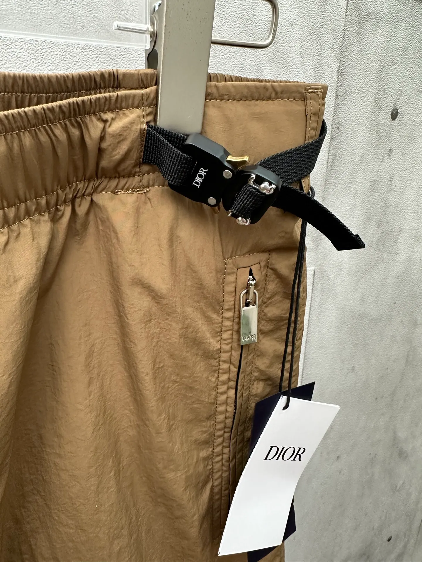 🅿️420 DIOR Dior spring and summer new belt buckle pocket zipper shorts Size: S M L XL