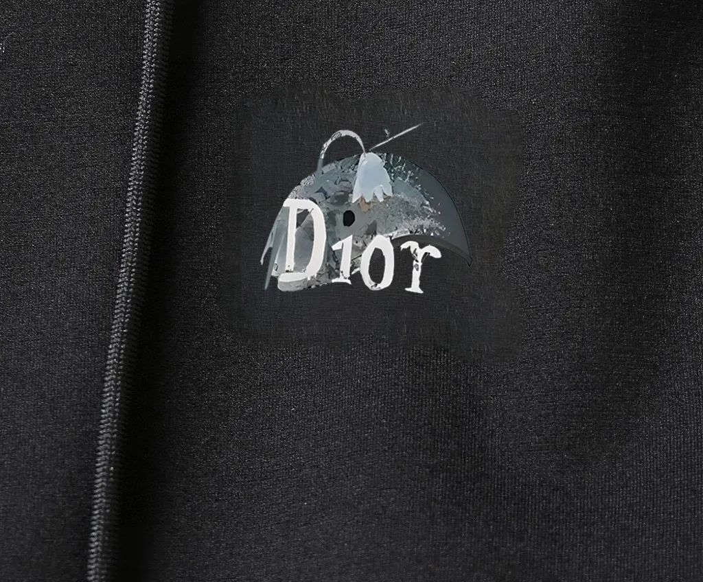 🅿️420 [DIOR Dior] (Fat Man Gospel) hot-selling suit is coming. Focus on the original version of the official website. 2025 new hot-selling cardigan sweater suit. The original order is the best product. 🇭🇰The meticulous work of top designers is dedicated to a fitting and perfect upper body effect. All-natural high-quality Roman cotton 100%, close-fitting comfort, noble and elegant! Original hardware embodies elegance and nobility! Counter size: M-5XL (maximum wear up to 220 pounds)