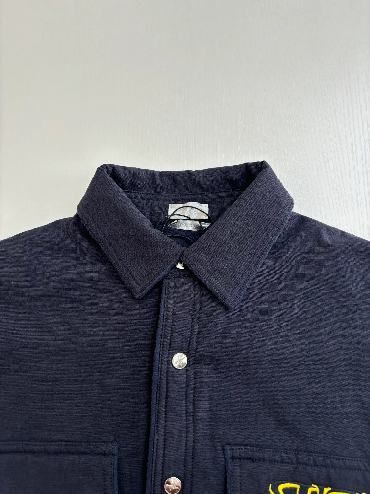 🅿️560 Dio*/Dior 24 new navy blue cotton denim is carefully made of navy blue cotton denim, decorated with contrasting AND LEWIS HLTON embroidery on the chest and back, highlighting the classic logo with graphic design. Can be paired with matching accessories to create a comfortable oversized fit Size: S/M/L/XL
