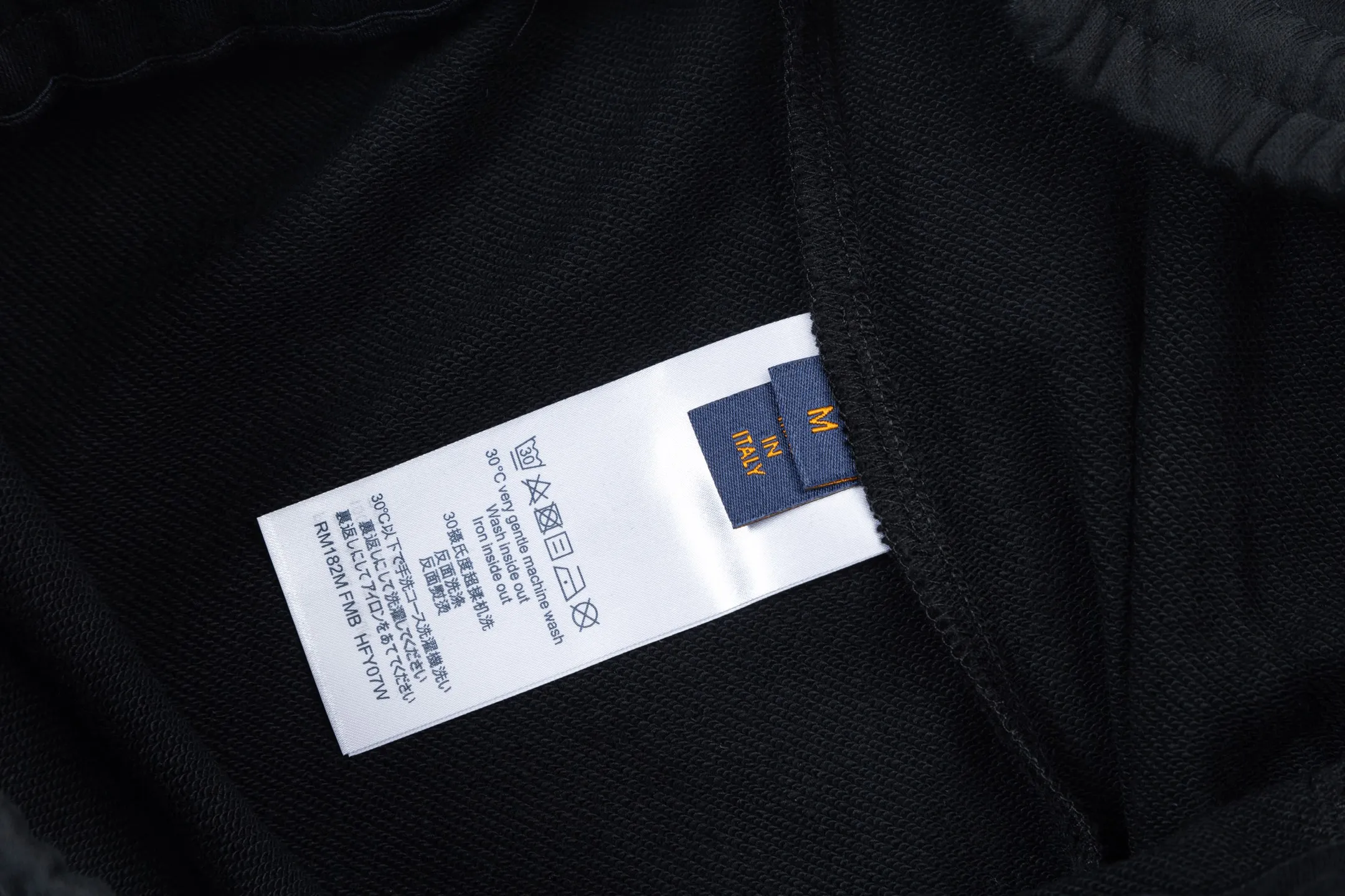 🅿️200 DIOR Dior 2025 new model, light luxury, hand-painted graffiti letter logo, back pocket design, daily commuting wear for men and women, casual shorts ·Customized terry fabric ·Adjustable elastic waist design ·Waist label hangtag, three wash marks complete Color: Black Size: S M L XL