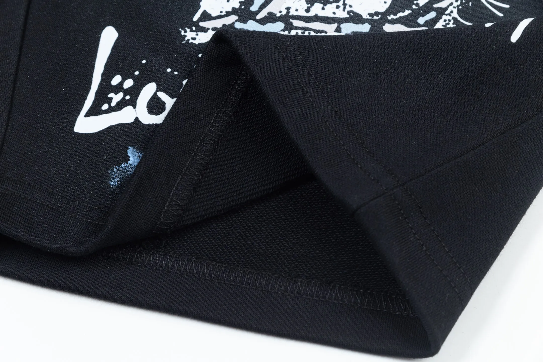 🅿️200 DIOR Dior 2025 new model, light luxury, hand-painted graffiti letter logo, back pocket design, daily commuting wear for men and women, casual shorts ·Customized terry fabric ·Adjustable elastic waist design ·Waist label hangtag, three wash marks complete Color: Black Size: S M L XL