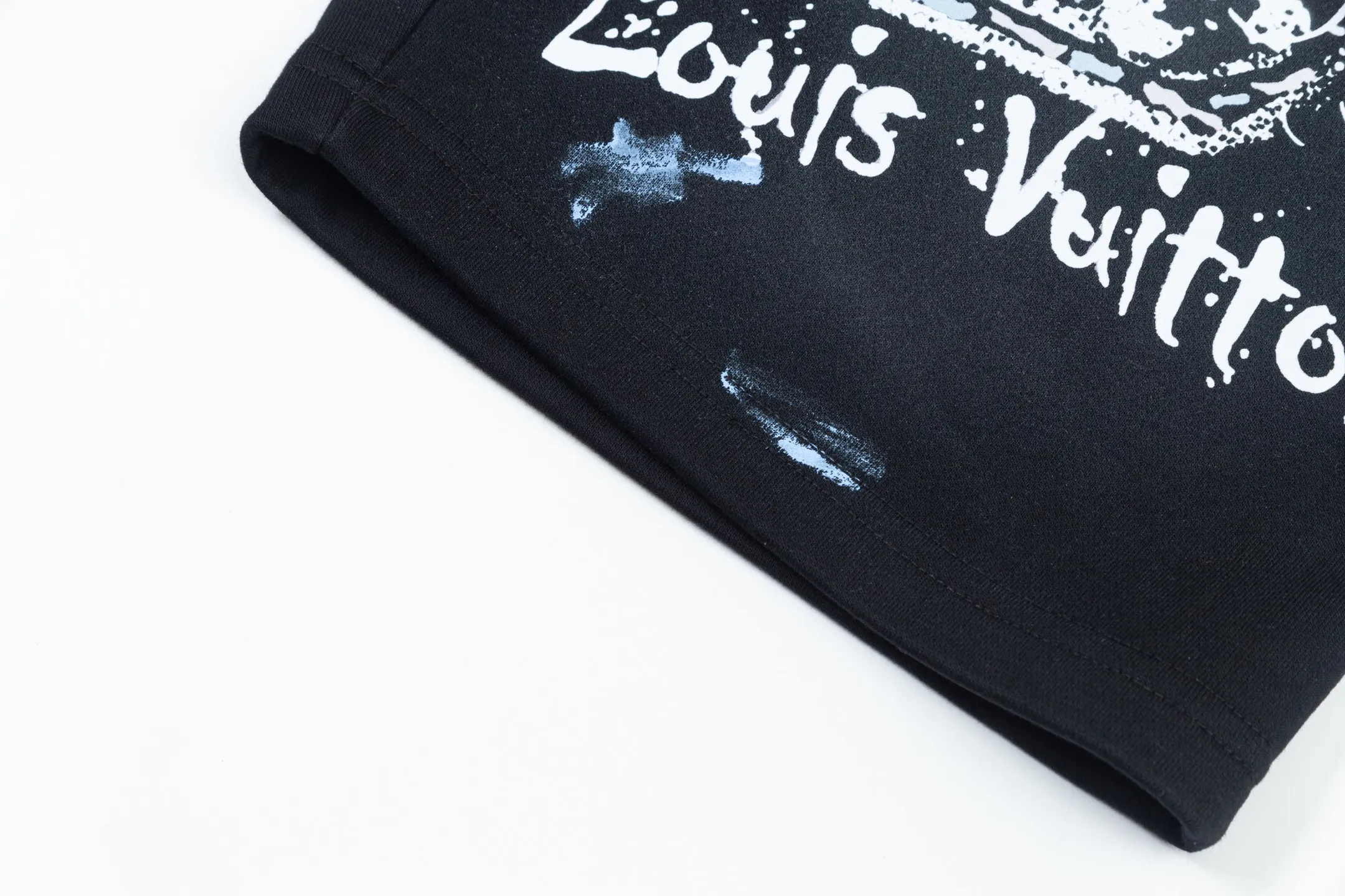 🅿️200 DIOR Dior 2025 new model, light luxury, hand-painted graffiti letter logo, back pocket design, daily commuting wear for men and women, casual shorts ·Customized terry fabric ·Adjustable elastic waist design ·Waist label hangtag, three wash marks complete Color: Black Size: S M L XL