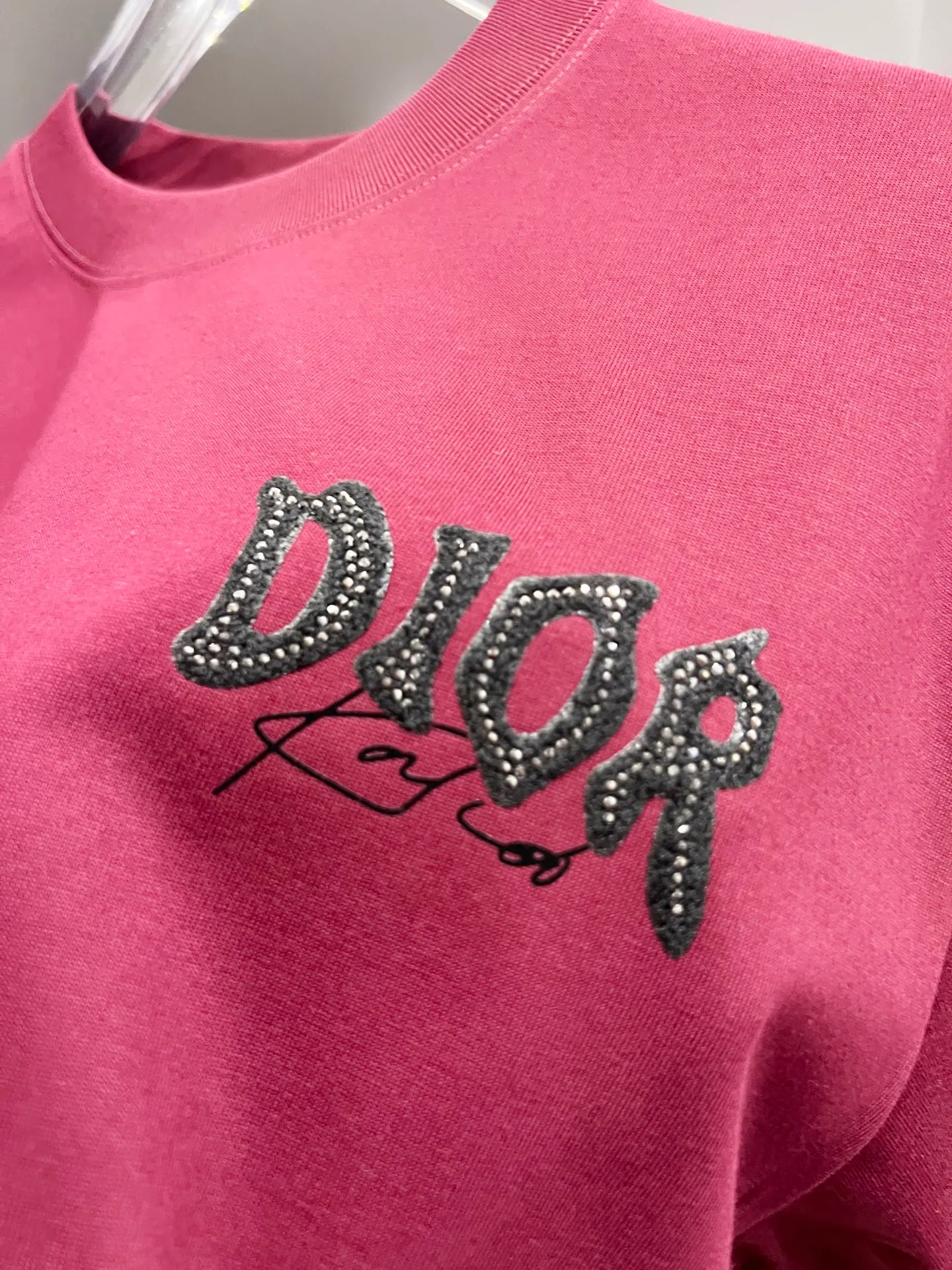 🅿️190 Dio* Dior 2025 autumn and winter new style Classic letter three-dimensional patchwork technology Simple and elegant Customized double yarn plain cotton fabric Short-sleeved T-shirt Same style for men and women Size S M L XL XXL Five sizes black white