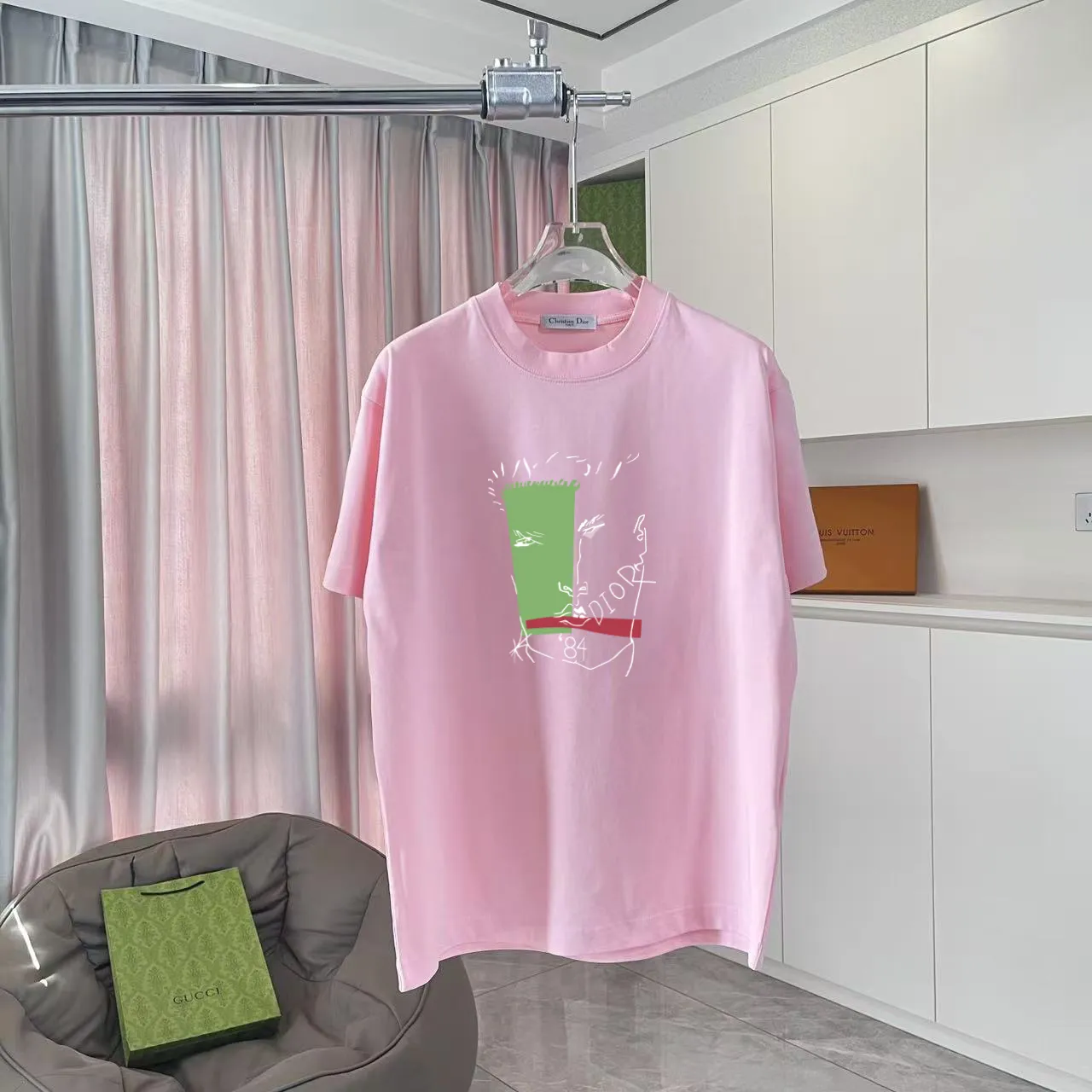 🅿️180 Dio Dior 2025 spring and summer new style personalized letter logo printing short-sleeved T-shirt customized fabric 300g same style for men and women Color: black white pink sky blue Size: S M L XL XXL five sizes ​