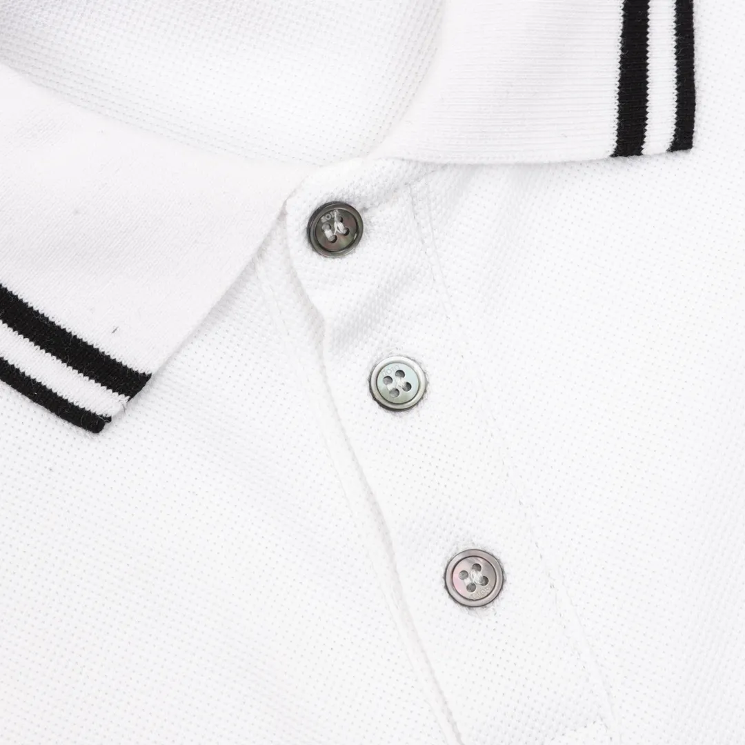 🅿️270 DIOR/Dior short-sleeved polo with cursive letter embroidery, original custom-made 200g cotton vermilion fabric, thread dyed the same as the original. Inspired by classic letter series. A cursive graphic design reinterprets the classic logo. Contrasting logo patch at chest. The imported machine-made tatami embroidery technology makes the letter logo appear delicate and exquisite, enhancing the decorative effect. Use an embroidery machine to embroider the designed letter logo onto the patch. Unisex Size: S-L