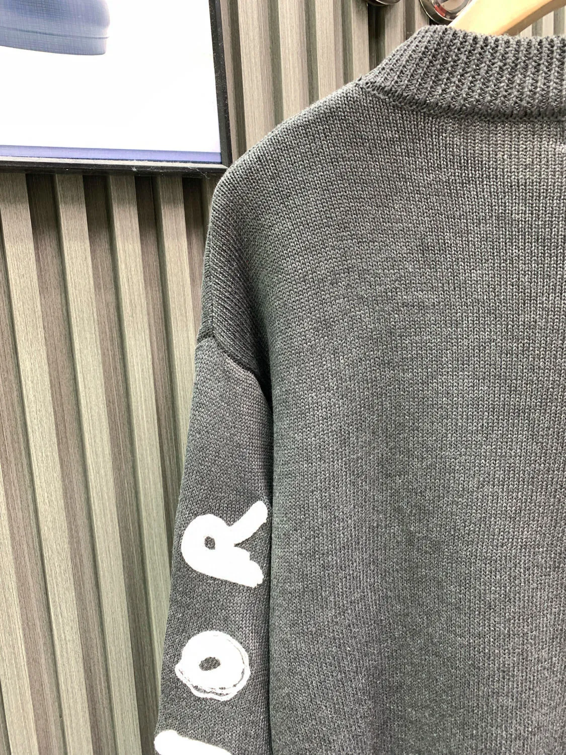 🅿️380 gray