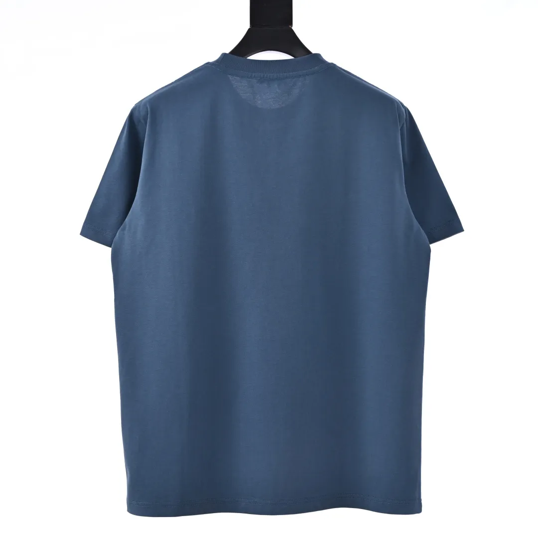 🅿️330 DIOR CD four-color embroidered monogram short-sleeved T-shirt. The original version was purchased from Taikoo Hui for 7400. The original version is customized with 270g cotton fabric, haze blue, apricot dyeing, and the thread dyeing is the same as the original version. The graphic design reinterprets the classic logo. Contrasting logo patch at chest. The imported machine embroidery process makes the letter logo show a delicate and exquisite effect, enhancing the decorative effect. Use an embroidery machine to embroider the designed letter logo onto the patch. Color: black, haze blue, apricot, white Size: S-L