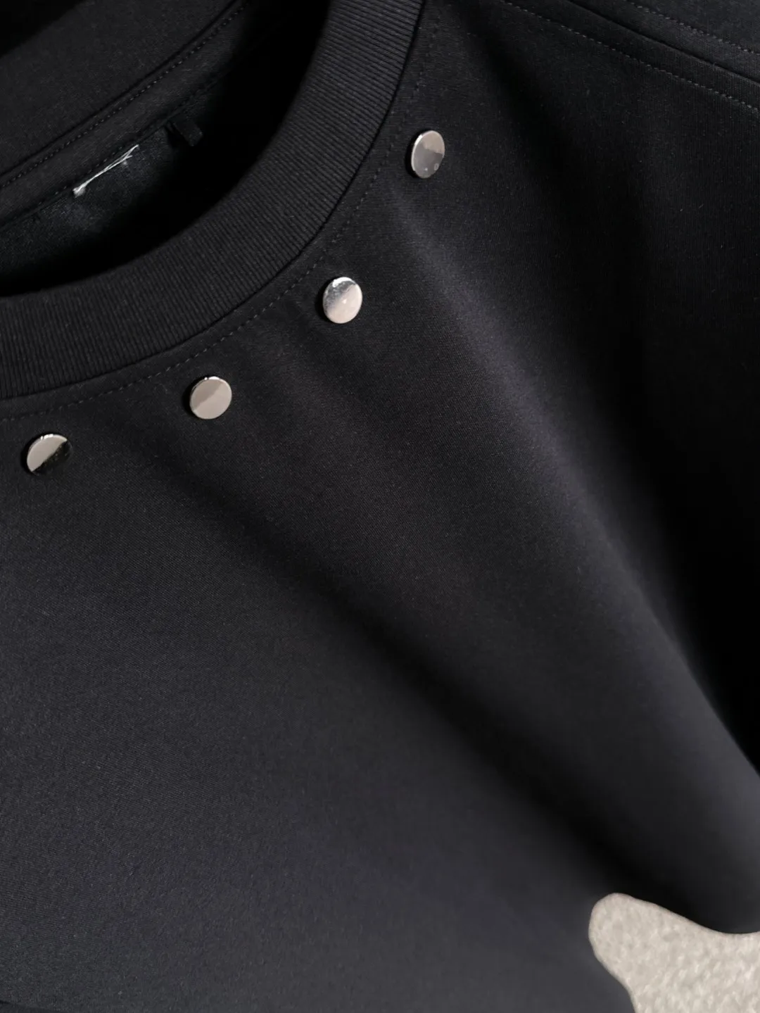 🅿️270 shipped next day Dior 2025 summer new style (top quality, differentiated currency) launches double yarn pure cotton fabric short sleeves, spring and summer catwalk style, personalized and exclusive style, same style for men and women, using imported custom-dyed fabrics, chain bottom back collar, fully shoulder-covering, no deformation or shrinkage when exposed to water, SIZE: M to 3XL