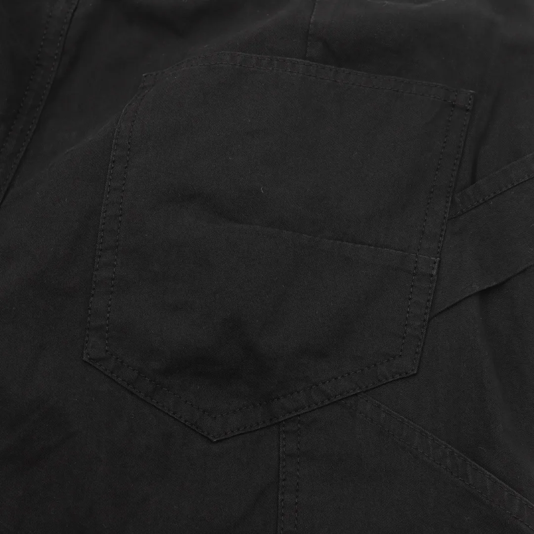 🅿️390 DIOR/Dior workwear letter embroidered trousers The fabric is made of custom-made canvas fabric, which is silky and super soft compared to the original. The strands of the fabric texture are clear and obvious, and the drape is first-class. The workmanship is exquisite and meets the foreign trade export standards. There are 4.5 stitches per centimeter. Every seam is pressed with open thread, and the wiring is as neat as a ruler. , Made of woven floral cotton ribbon, the weaving is tight and soft to the touch. The embroidery process uses Behringer embroidery machines, which makes the embroidery colors more full and the embroidery more three-dimensional. The upper body effect is good, the same style for men and women, simple and versatile, purchasing heavyweight items, feel free to compare the quality of any on the market! Size：XS-L