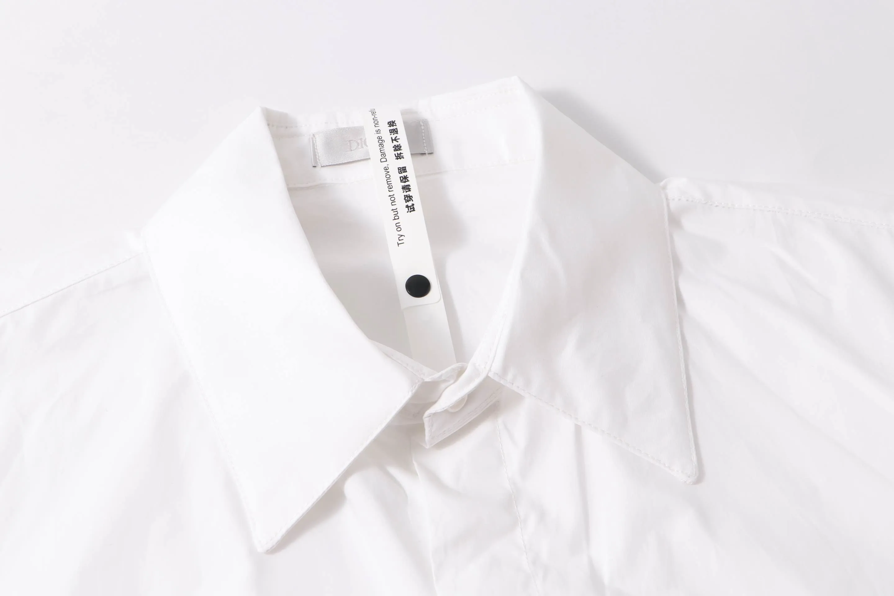 🅿️260 High quality and new Dior 25ss lily of the valley embroidered short-sleeved shirt Dior's new cotton poplin lily of the valley embroidered shirt is made of cotton fabric with lily of the valley embroidery design on the chest Size: xs-l