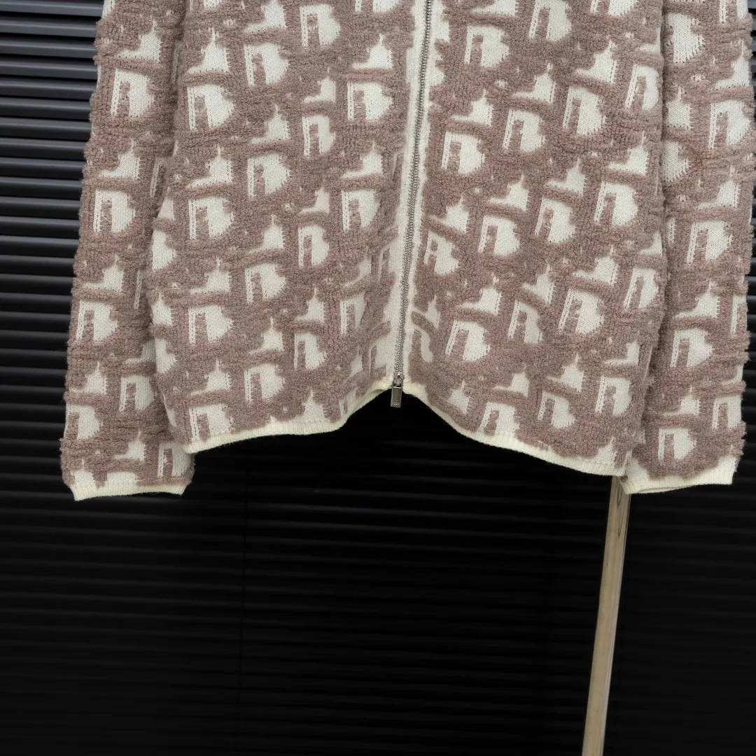 🅿️460 Style: DIOR all-over printed zipper cardigan knitted long-sleeved sweater Size: S-XXL Fabric: Wool blend Accessories: Full set of customized original accessories No gender distinction, same style for men and women