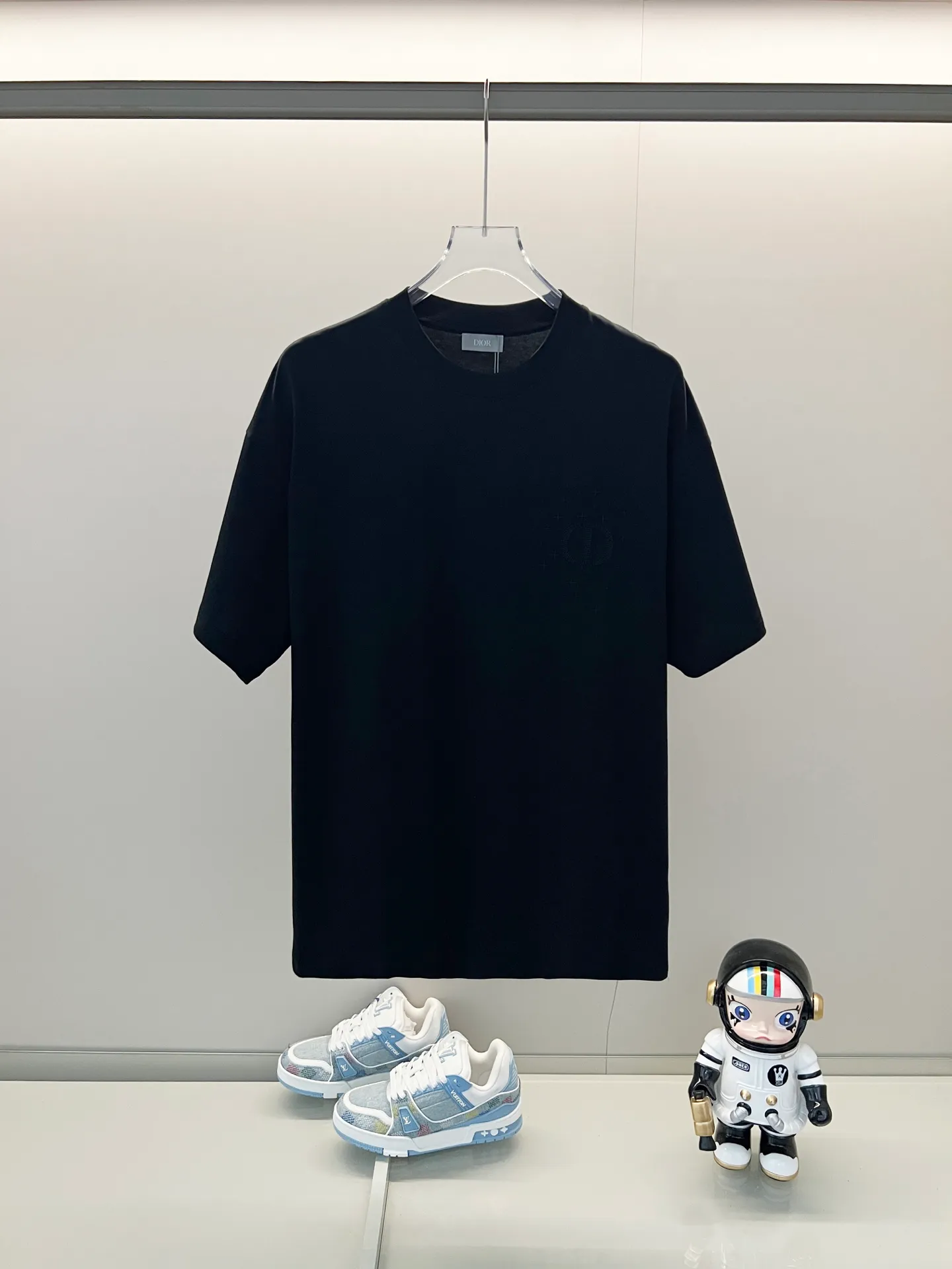 🅿️180 DIOR/Dior 260g round neck short-sleeved T-shirt, simple solid color embroidery🪡letter LOGO small label technology, official synchronization, high version, high quality, fashionable personality, versatile trend, pure original quality, original fabric, hang tag, collar label, washed wheat, three labels complete, color: black, white. Size: XS-L