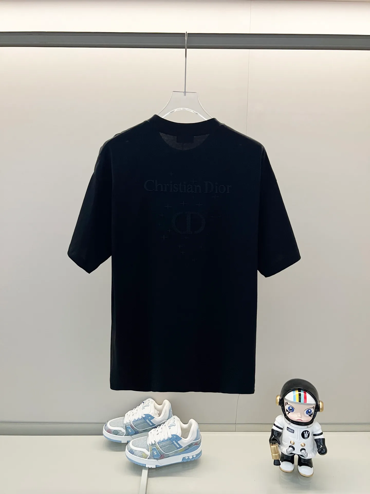 🅿️180 DIOR/Dior 260g round neck short-sleeved T-shirt, simple solid color embroidery🪡letter LOGO small label technology, official synchronization, high version, high quality, fashionable personality, versatile trend, pure original quality, original fabric, hang tag, collar label, washed wheat, three labels complete, color: black, white. Size: XS-L