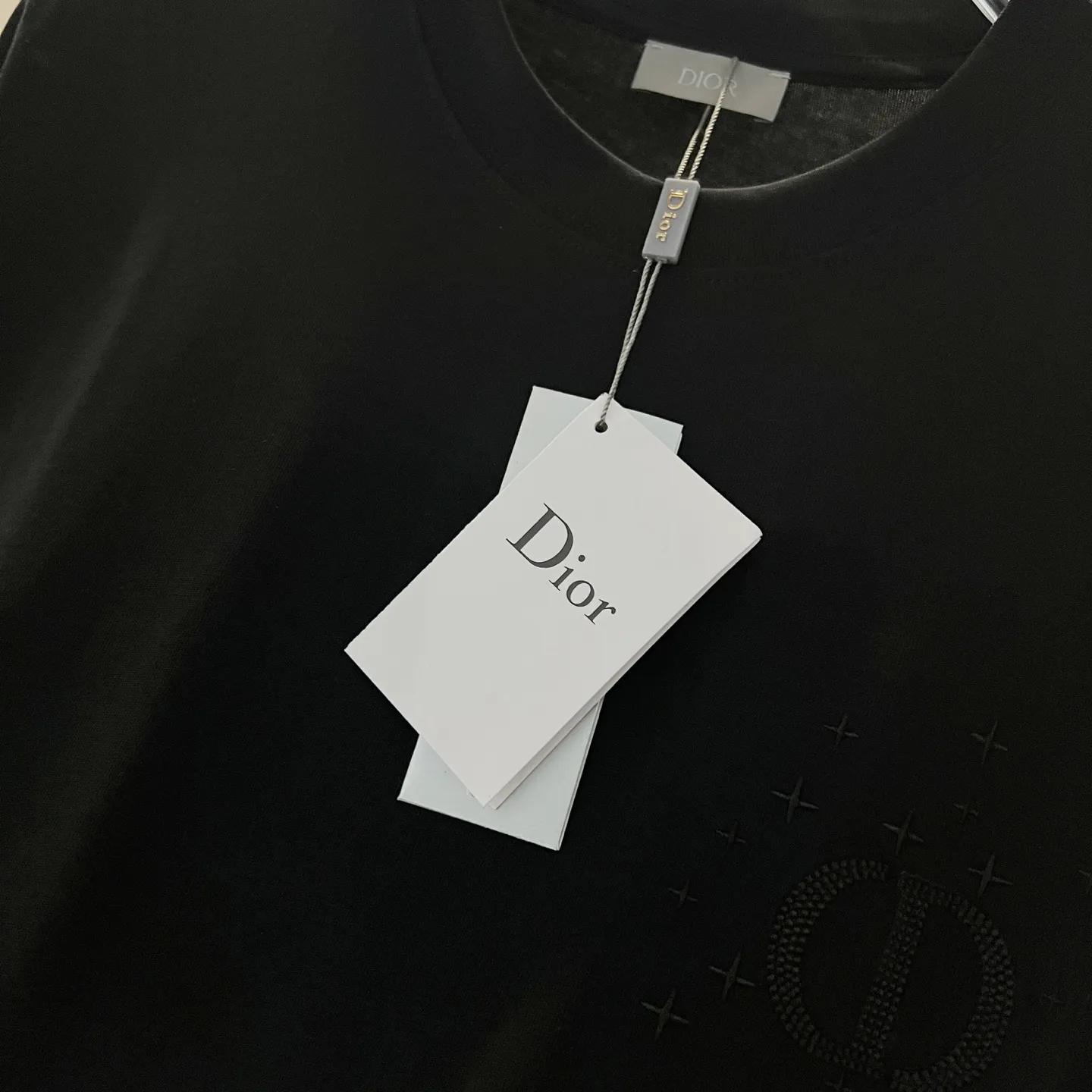 🅿️180 DIOR/Dior 260g round neck short-sleeved T-shirt, simple solid color embroidery🪡letter LOGO small label technology, official synchronization, high version, high quality, fashionable personality, versatile trend, pure original quality, original fabric, hang tag, collar label, washed wheat, three labels complete, color: black, white. Size: XS-L