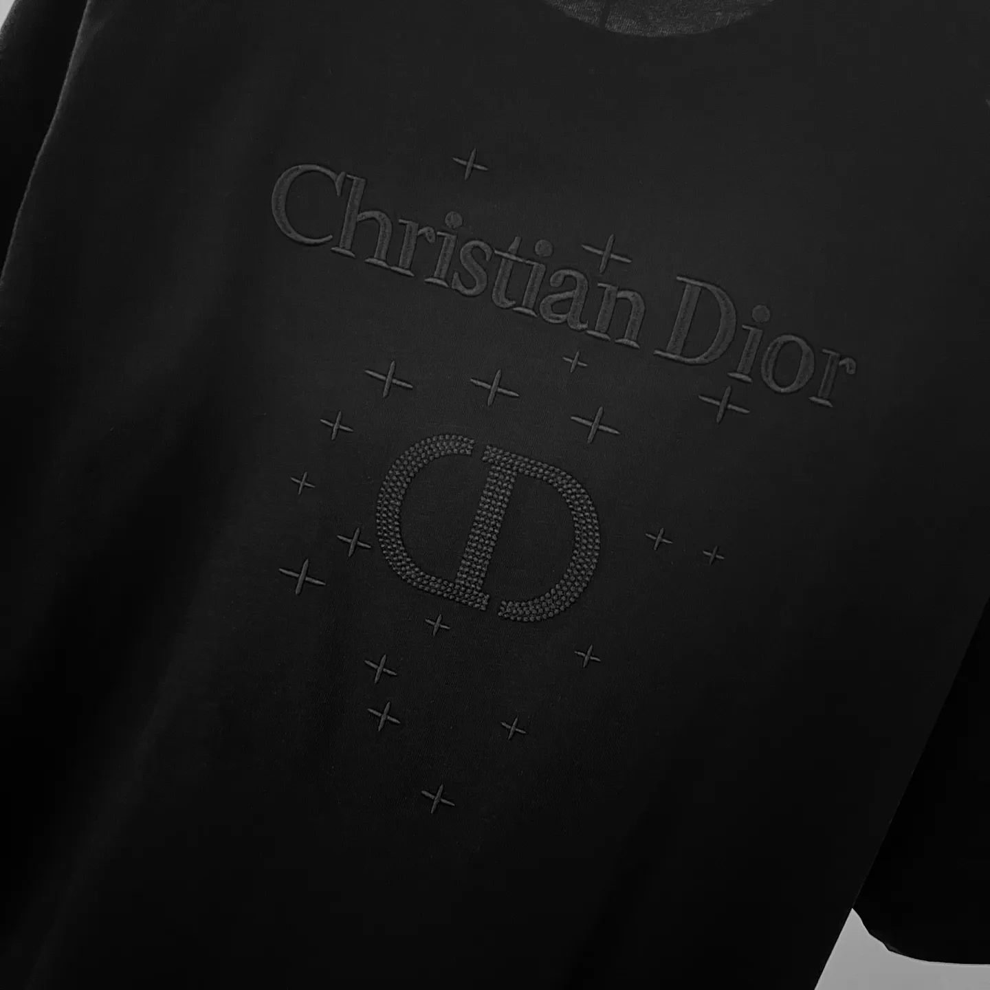 🅿️180 DIOR/Dior 260g round neck short-sleeved T-shirt, simple solid color embroidery🪡letter LOGO small label technology, official synchronization, high version, high quality, fashionable personality, versatile trend, pure original quality, original fabric, hang tag, collar label, washed wheat, three labels complete, color: black, white. Size: XS-L