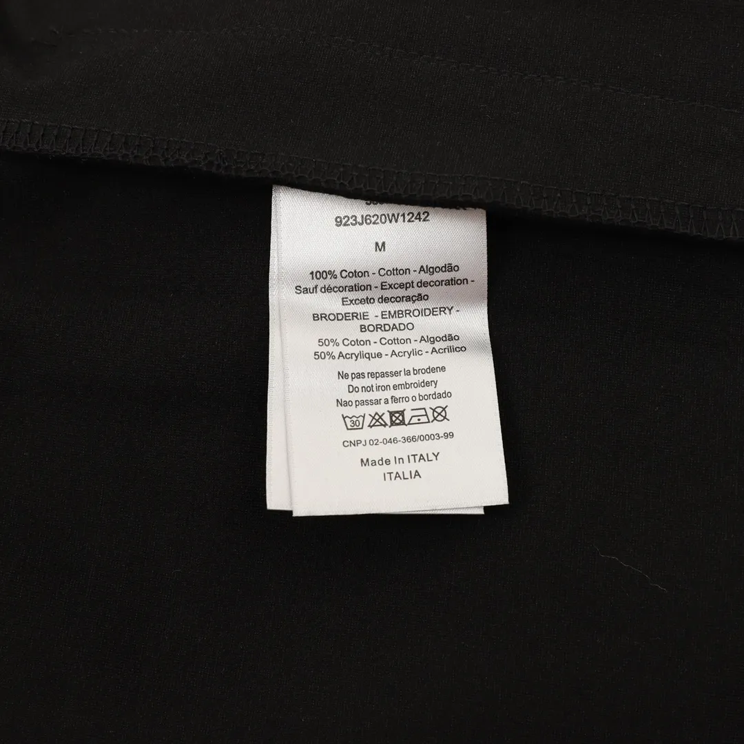 🅿️540 Dior/Dior 25Fw Contrast color stitching presbyopia letter all-print suit trousers. Classic sweatpants with presbyopia pattern design all over the side, CD logo embellishment, drawstring elastic waistband. Made of high-quality cotton fabric, it feels comfortable and textured, and the loose fit is versatile and fashionable. Suitable for daily casual wear, it looks cool with sports shoes or sneakers! Better paired with the same zipper jacket! ! Color: Khaki Size:S-XL