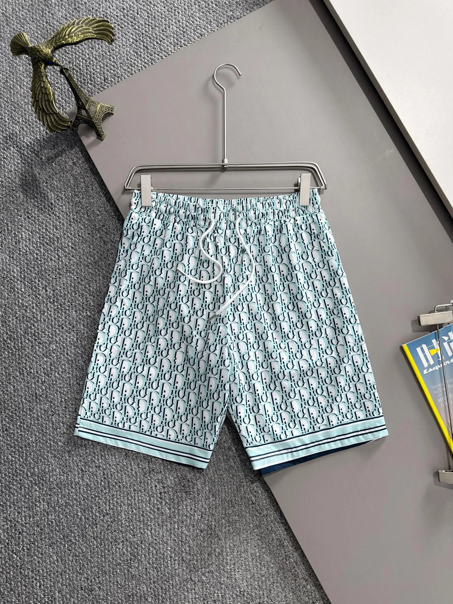 🅿️400 Dior 2025 summer classic LOGO design full-print suit, light and thin cotton full-body digital printing, made of high-quality polyester fiber fabrics, pants with breathable mesh lining, carefully created standard version, can be matched separately with clothes, versatile style for leisure time! The classic logo on the whole body is very eye-catching, showing a sense of luxury and style, becoming a classic and mainstream style that never goes out of style and is elegant! Extremely handsome, classic and heroic. Same style for men and women. Size: M-3XL (Please note your height and weight when placing an order)