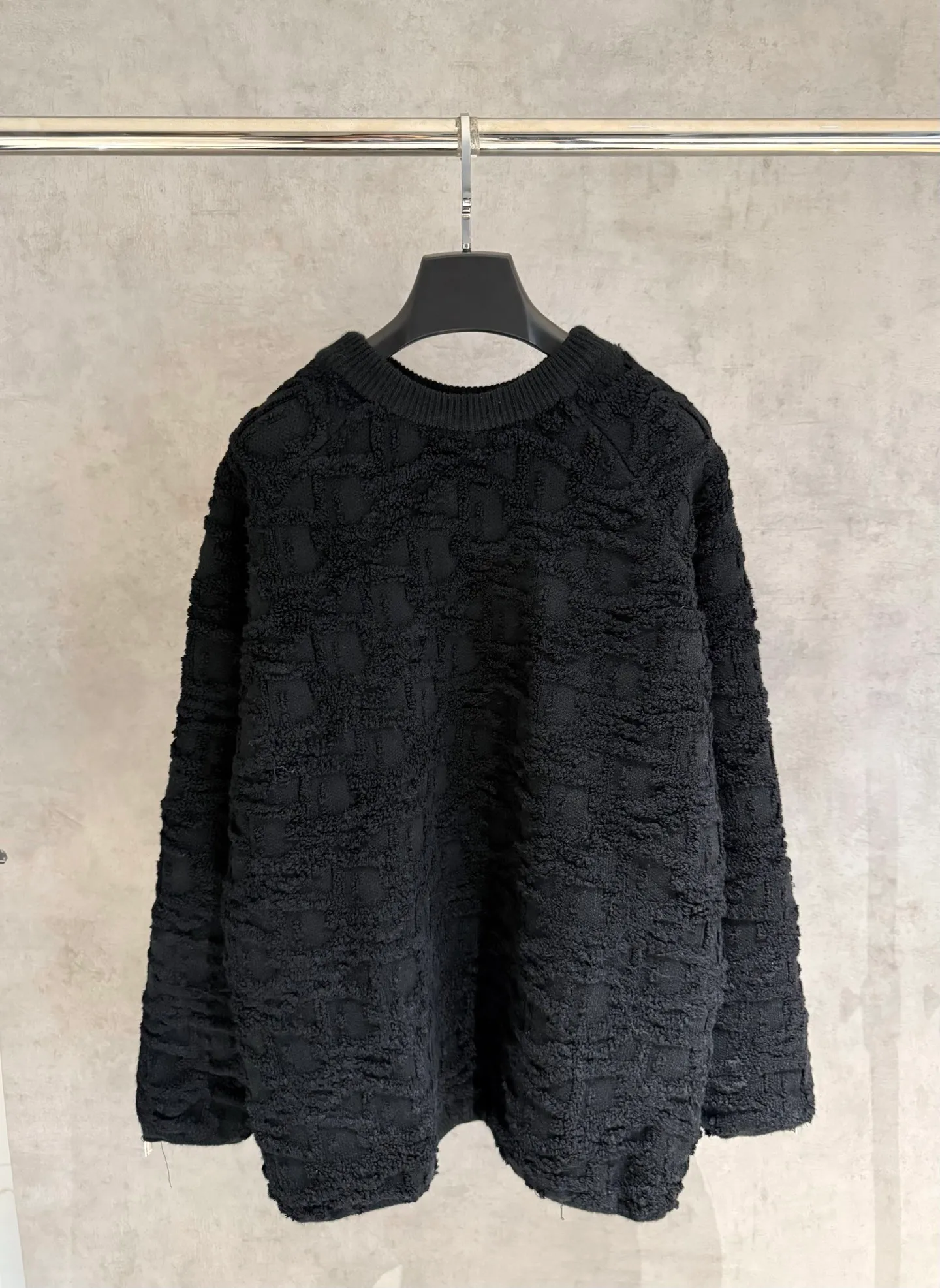 🅿️580 [Strict quality control] Dio* Dior wool blend round neck long-sleeved sweater. This sweater is new for autumn 2025 and displays the iconic Dior twill pattern. It is made of cotton-wool blend jacquard fabric and is printed with the Dior twill pattern in contrasting yarns. Wear it with a pair of tailored trousers in a coordinating tone for an elegant look, or pair it with a pair of jeans for a more casual look. Color: black/white/black gray/blue and white 4 colors Size: M-2XL Same style for men and women
