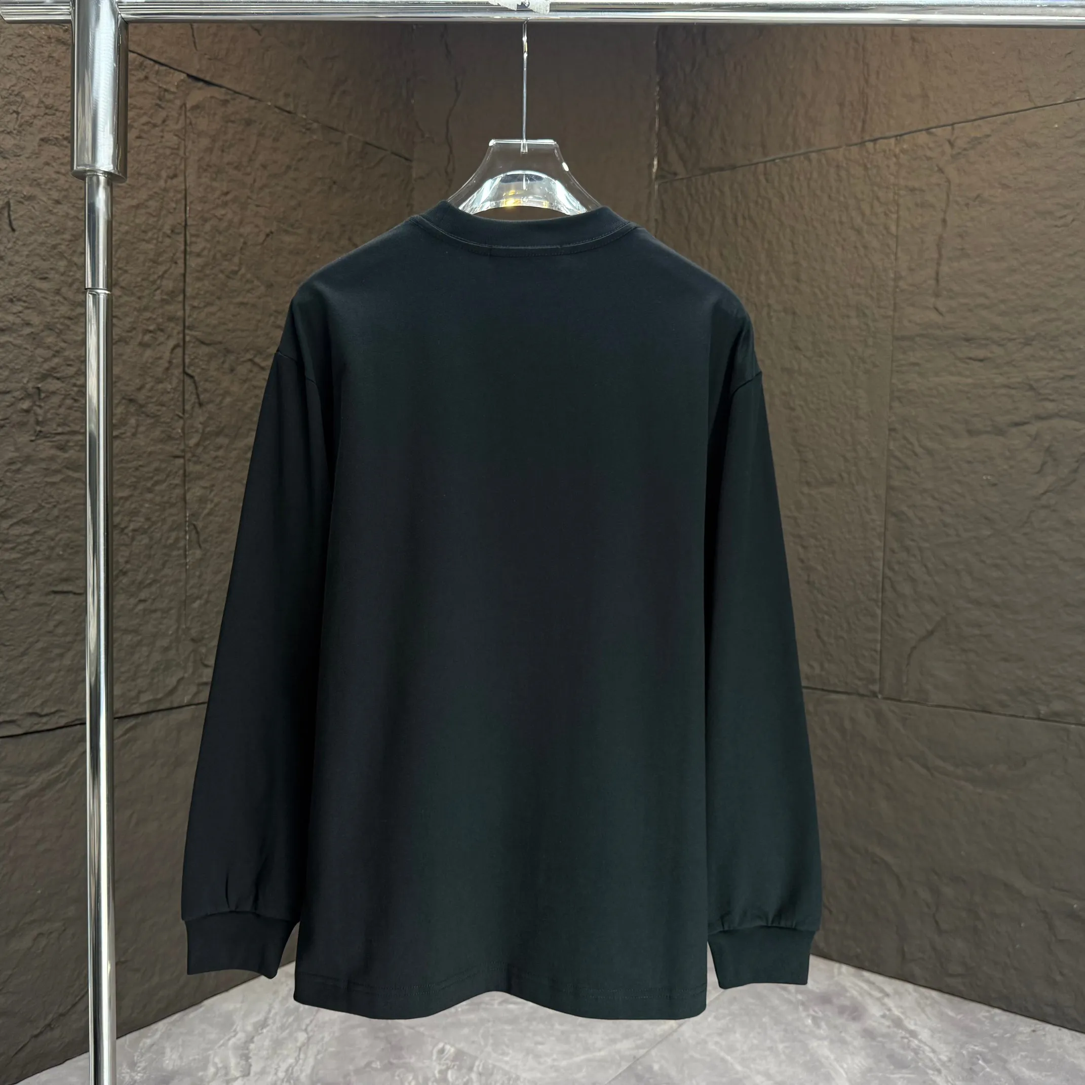 🅿️230 Dio* Dior* 2025 autumn and winter new thick long-sleeved T-shirt 320g pure cotton letter logo three-dimensional silicone Color: Black White Angora Red Size: S M L XL