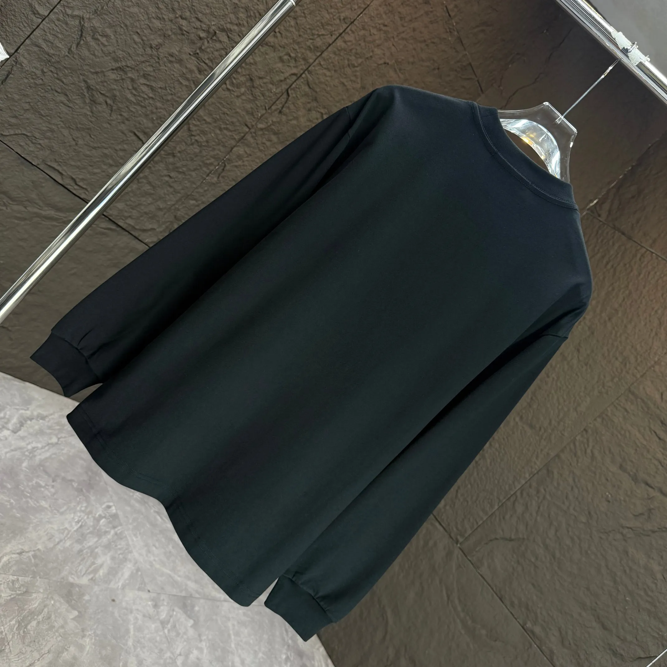 🅿️230 Dio* Dior* 2025 autumn and winter new thick long-sleeved T-shirt 320g pure cotton letter logo three-dimensional silicone Color: Black White Angora Red Size: S M L XL