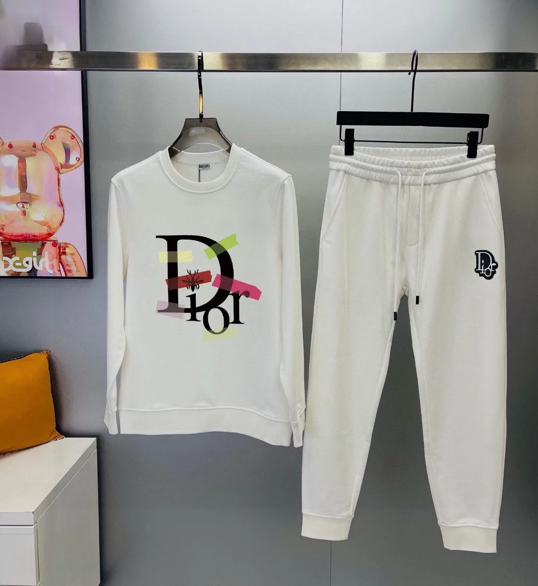 🅿️380 [DIOR Dior] (Fat Man’s Gospel) hot-selling suit is coming. Focus on the original version of the official website. 2025 new hot-selling sweatshirt suit. The original order is the best product. 🇭🇰The meticulous work of top designers is dedicated to a fitting and perfect upper body effect. All-natural high-quality Roman cotton 100%, close-fitting comfort, noble and elegant! Original hardware embodies elegance and nobility! Counter size: M-5XL (maximum wear up to 220 pounds)